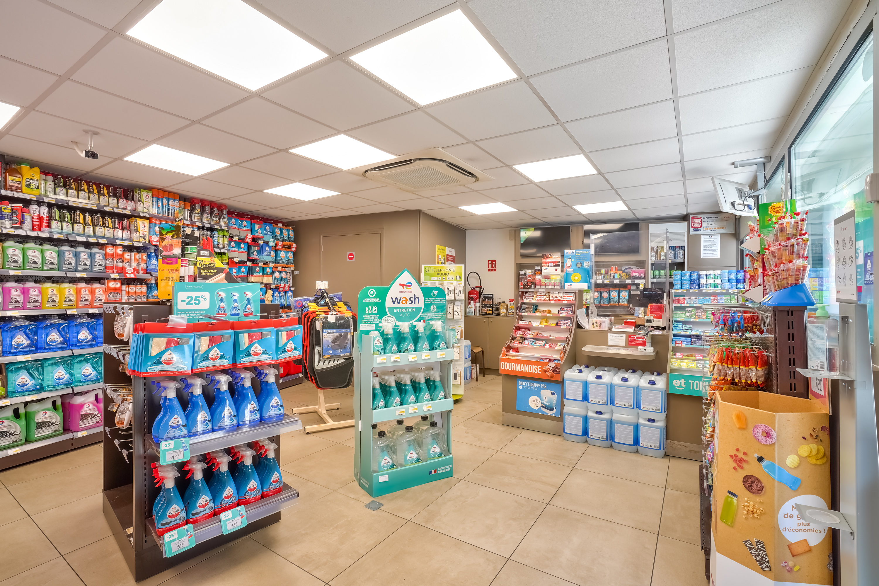 This is a picture representing NF059725 (FUELING) - RELAIS DU PLATEAU This is a picture representing NF059725 (FUELING) - RELAIS DU PLATEAU