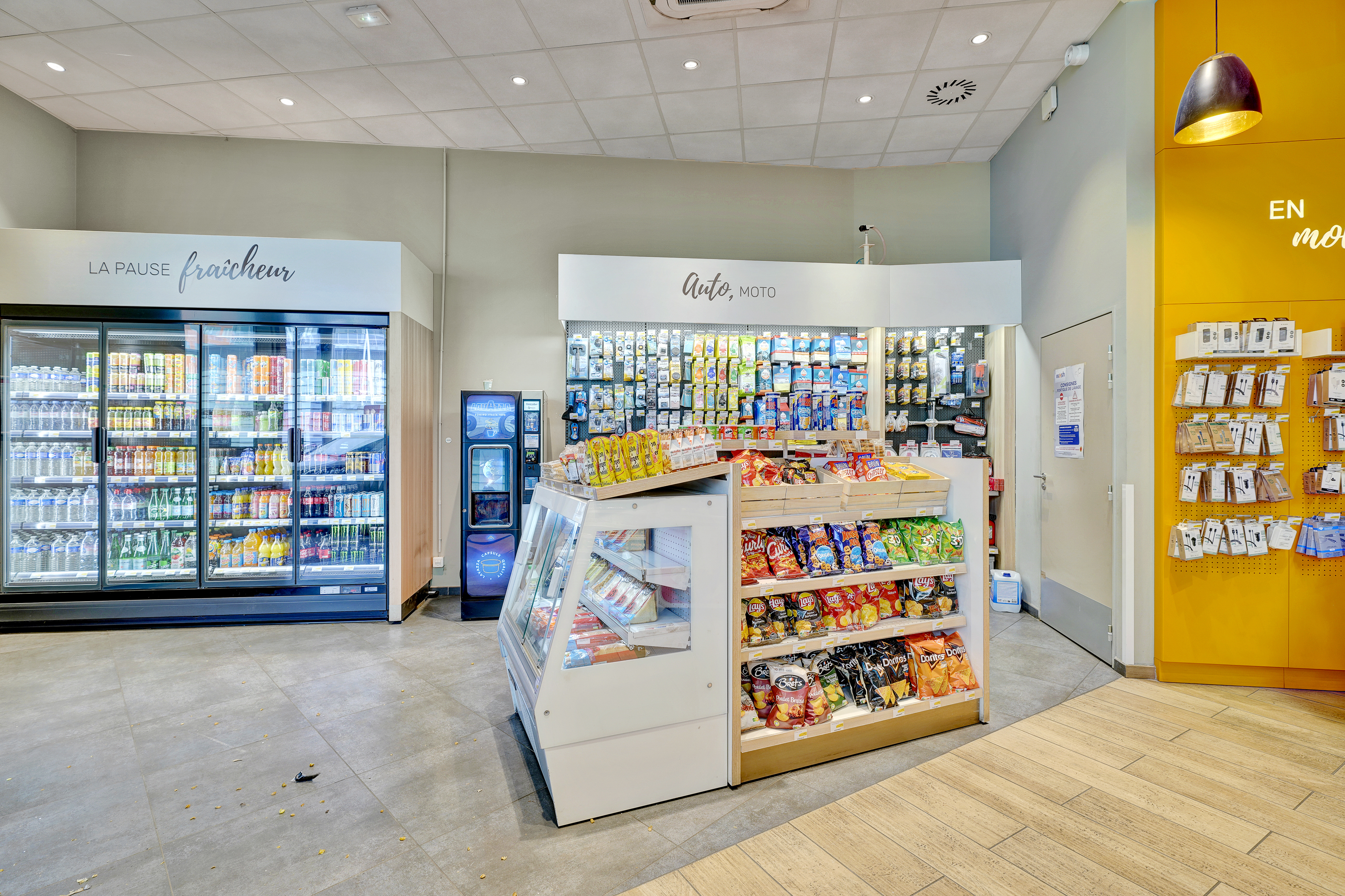 This is a picture representing NF078062 (FUELING) - RELAIS DU PERIPH. INTERIEUR