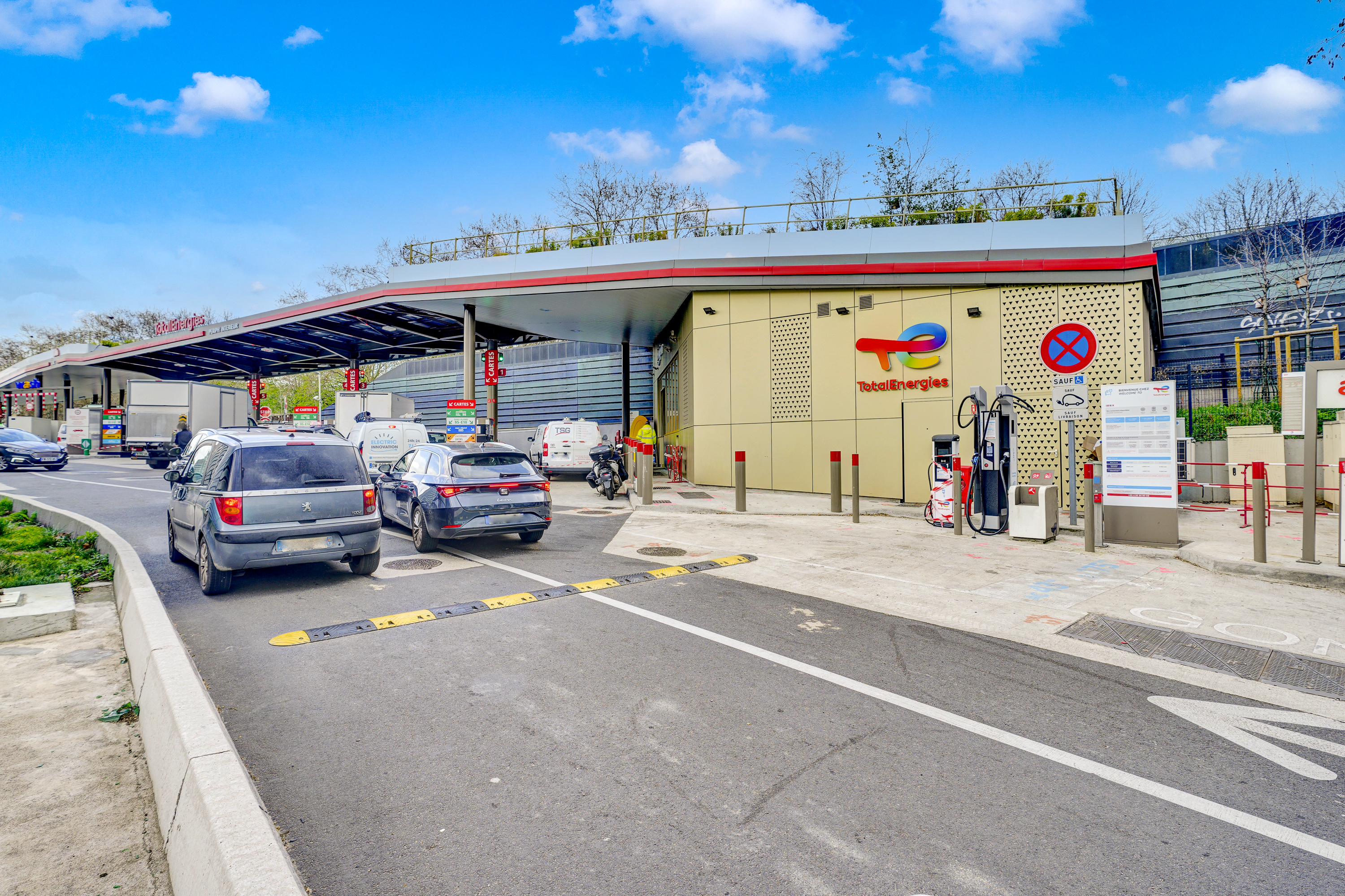 This is a picture representing NF078062 (FUELING) - RELAIS DU PERIPH. INTERIEUR