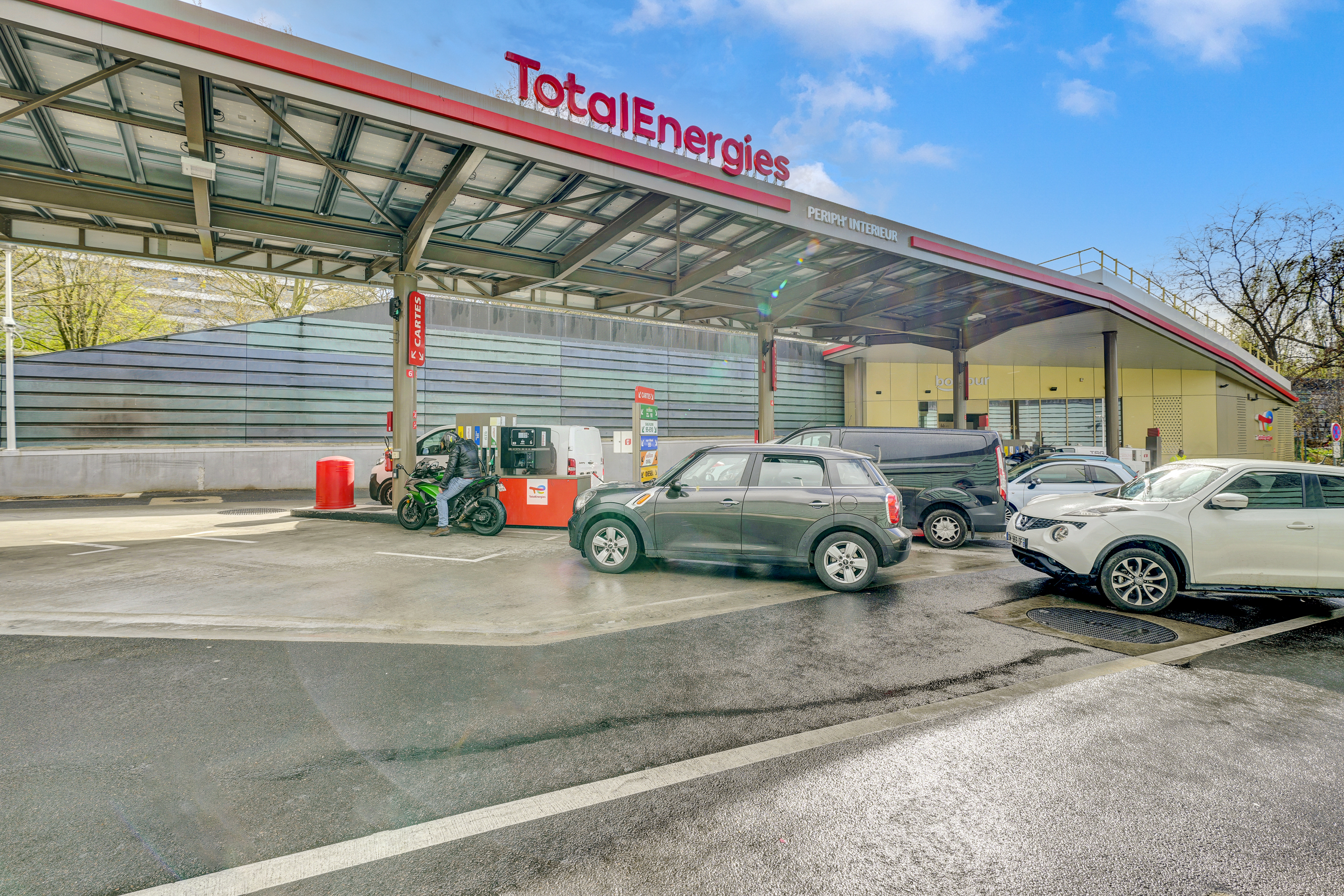 This is a picture representing NF078062 (FUELING) - RELAIS DU PERIPH. INTERIEUR