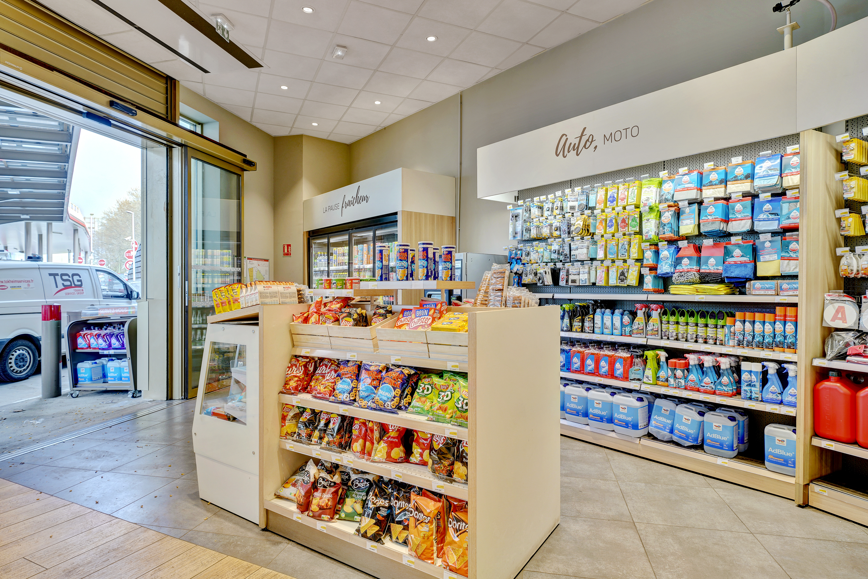 This is a picture representing NF078062 (FUELING) - RELAIS DU PERIPH. INTERIEUR