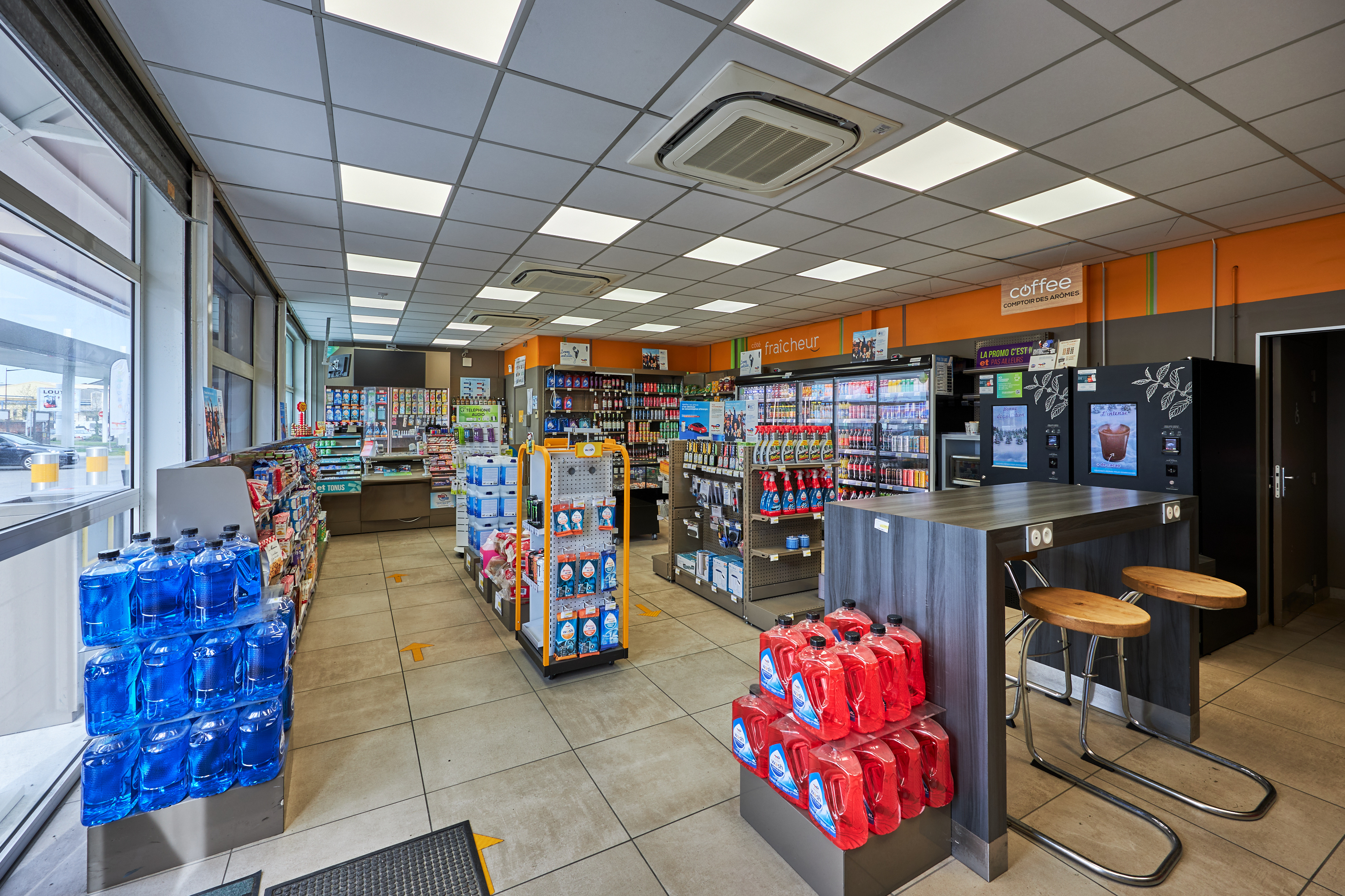 This is a picture representing NF078171 (FUELING) - RELAIS AMIRAL MOUCHEZ