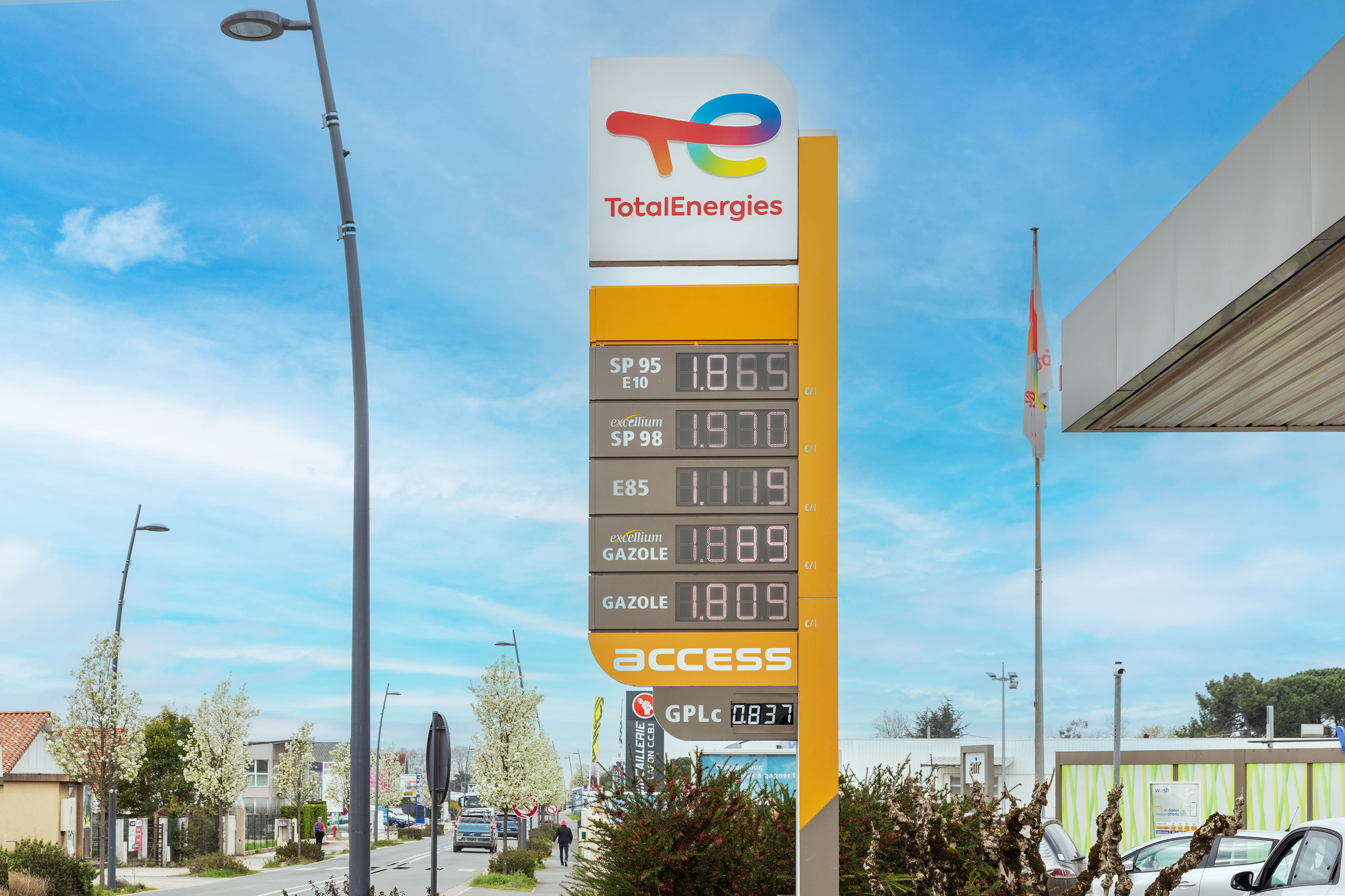 This is a picture representing NF024377 (FUELING) - SARL STATION PEJEAN