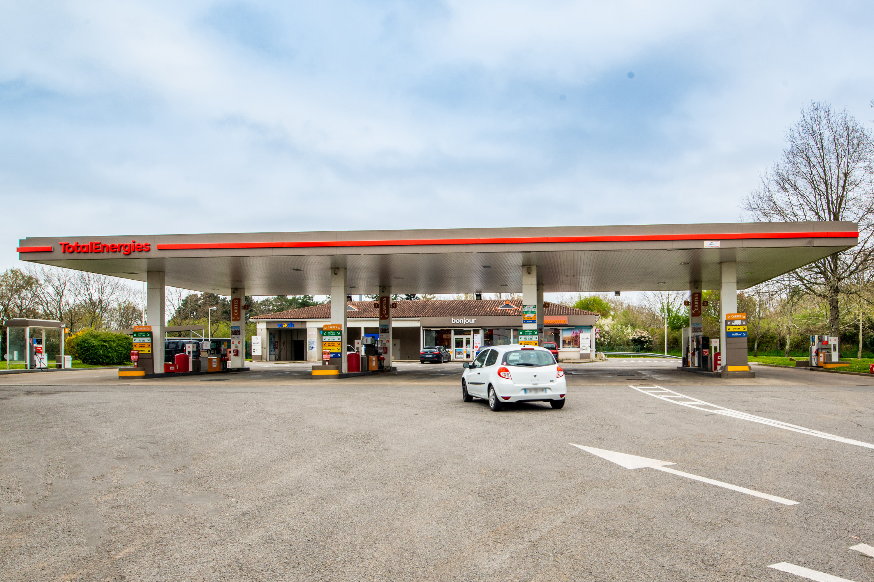 This is a picture representing NF042579 (FUELING) - RELAIS REZE This is a picture representing NF042579 (FUELING) - RELAIS REZE