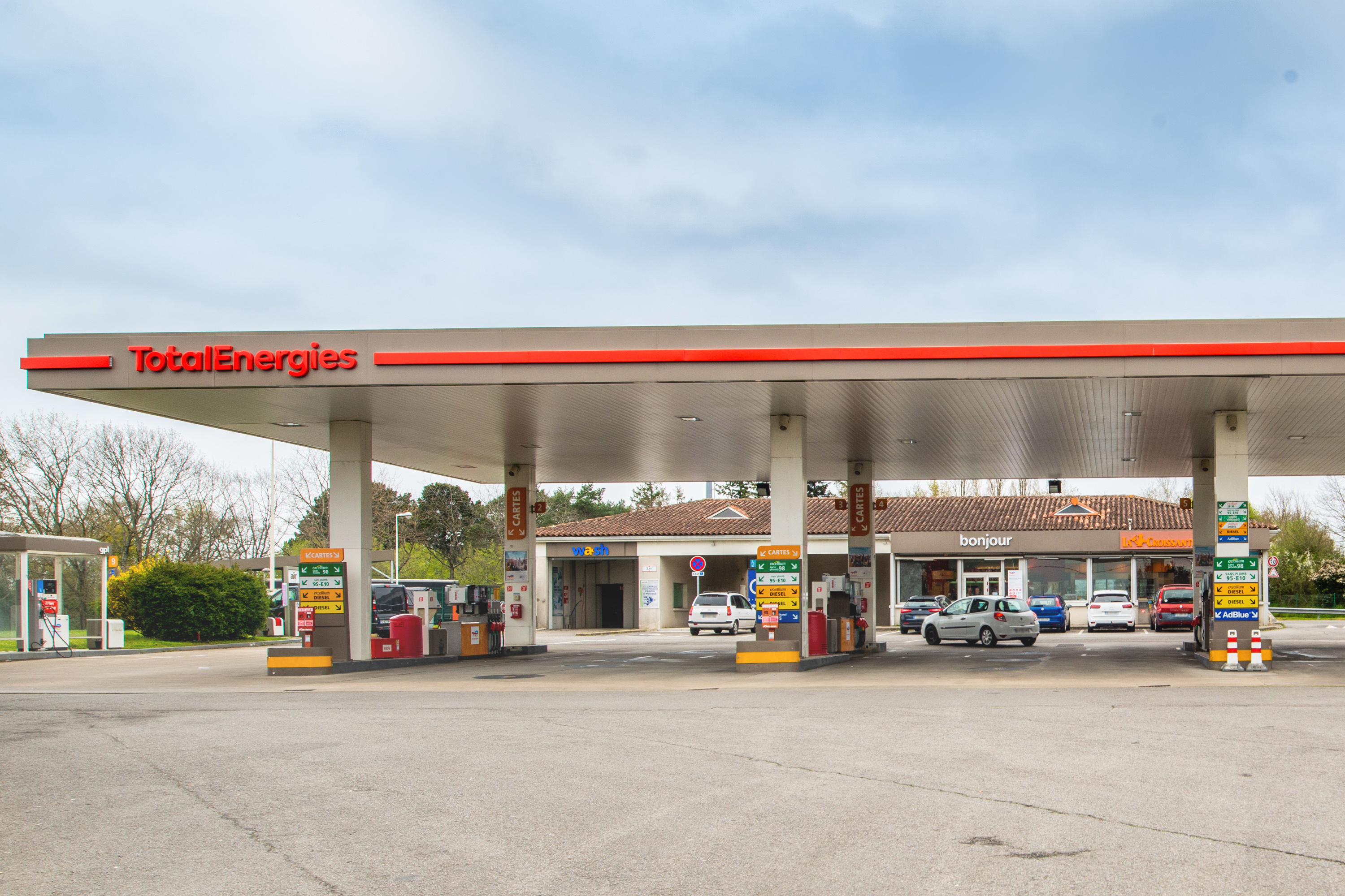 This is a picture representing NF042579 (FUELING) - RELAIS REZE This is a picture representing NF042579 (FUELING) - RELAIS REZE