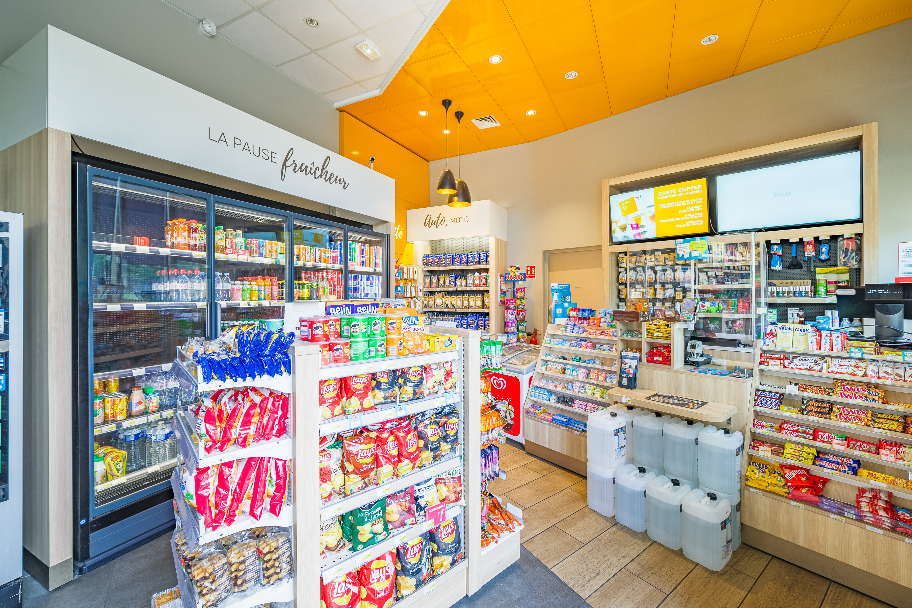 This is a picture representing NF078061 (FUELING) - RELAIS DU PERIPH. EXTERIEUR