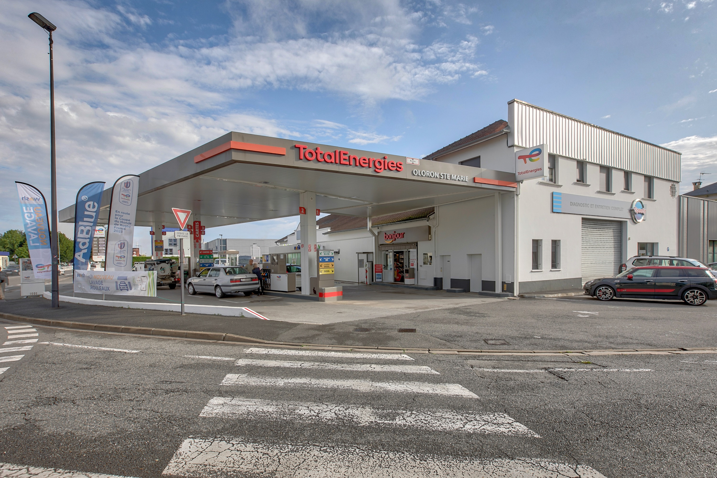 This is a picture representing NF001334 (FUELING) - SARL EXPL DES ETS GUIRAUD ET FILS