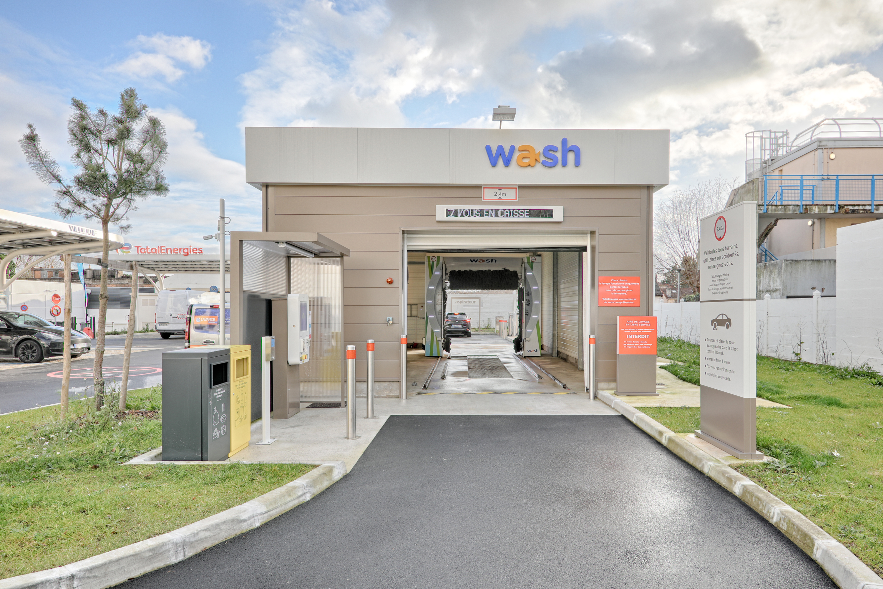 This is a picture representing NF057010 (FUELING) - RELAIS DE VILLEJUIF