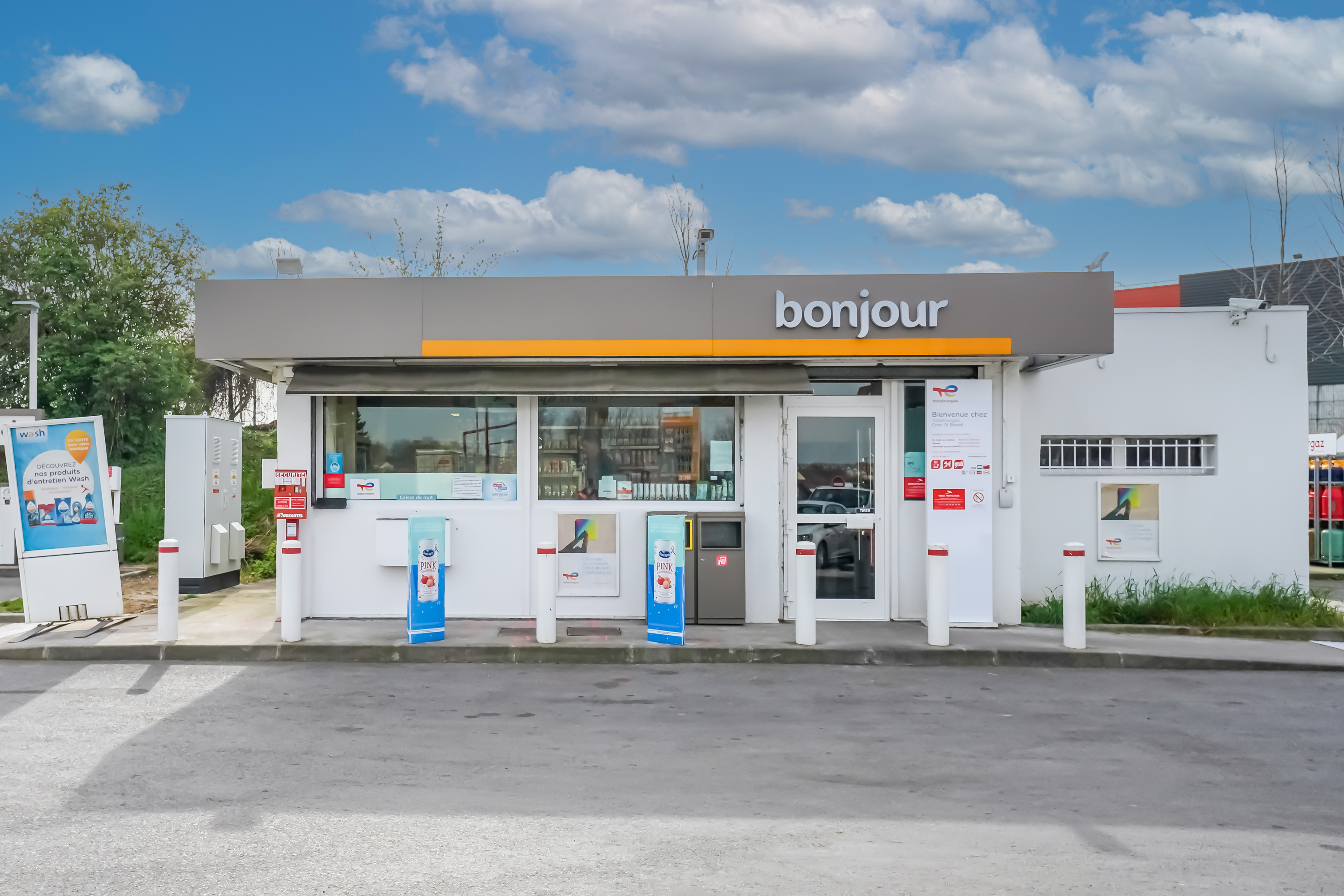 This is a picture representing NF078052 (FUELING) - RELAIS CROIX ST BENOIT