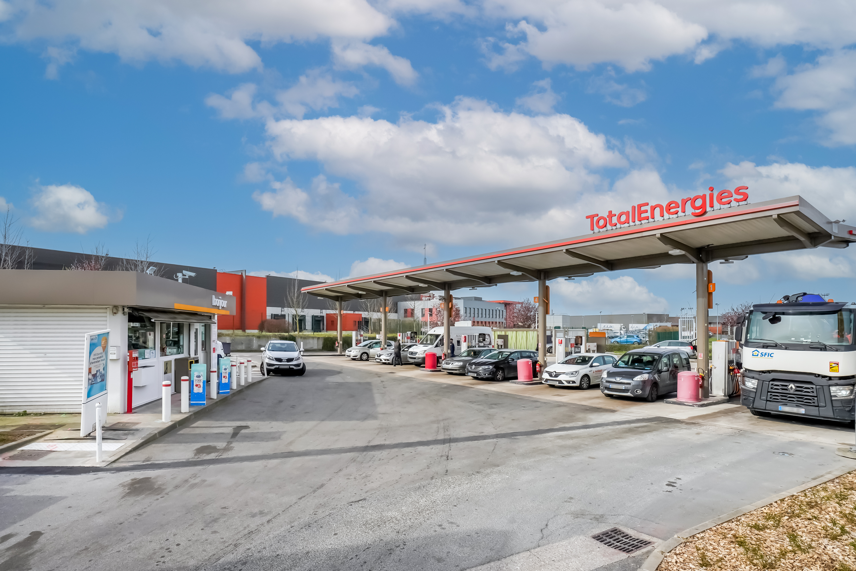 This is a picture representing NF078052 (FUELING) - RELAIS CROIX ST BENOIT