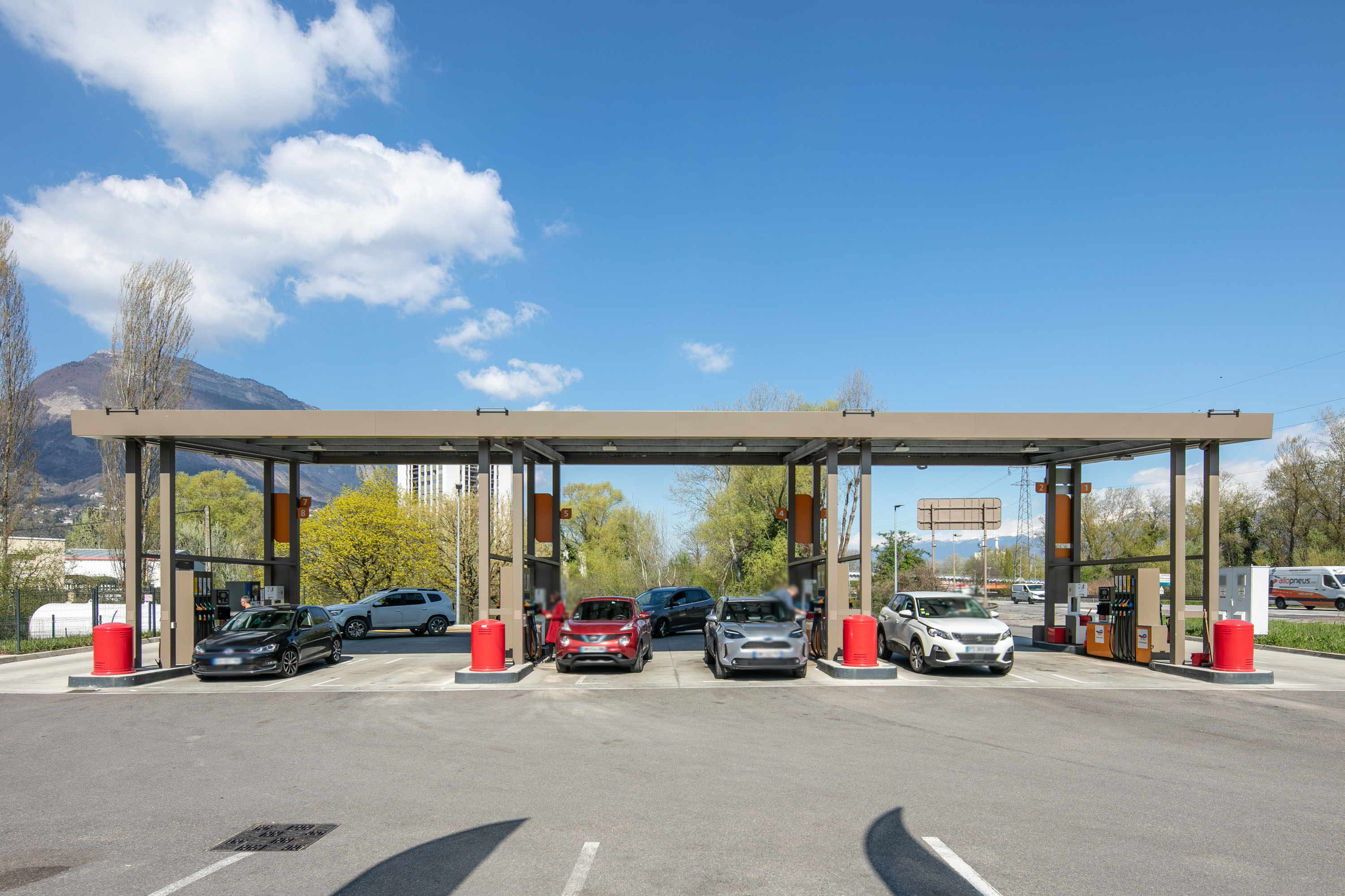 This is a picture representing NF080089 (FUELING) - LA TRONCHE This is a picture representing NF080089 (FUELING) - LA TRONCHE