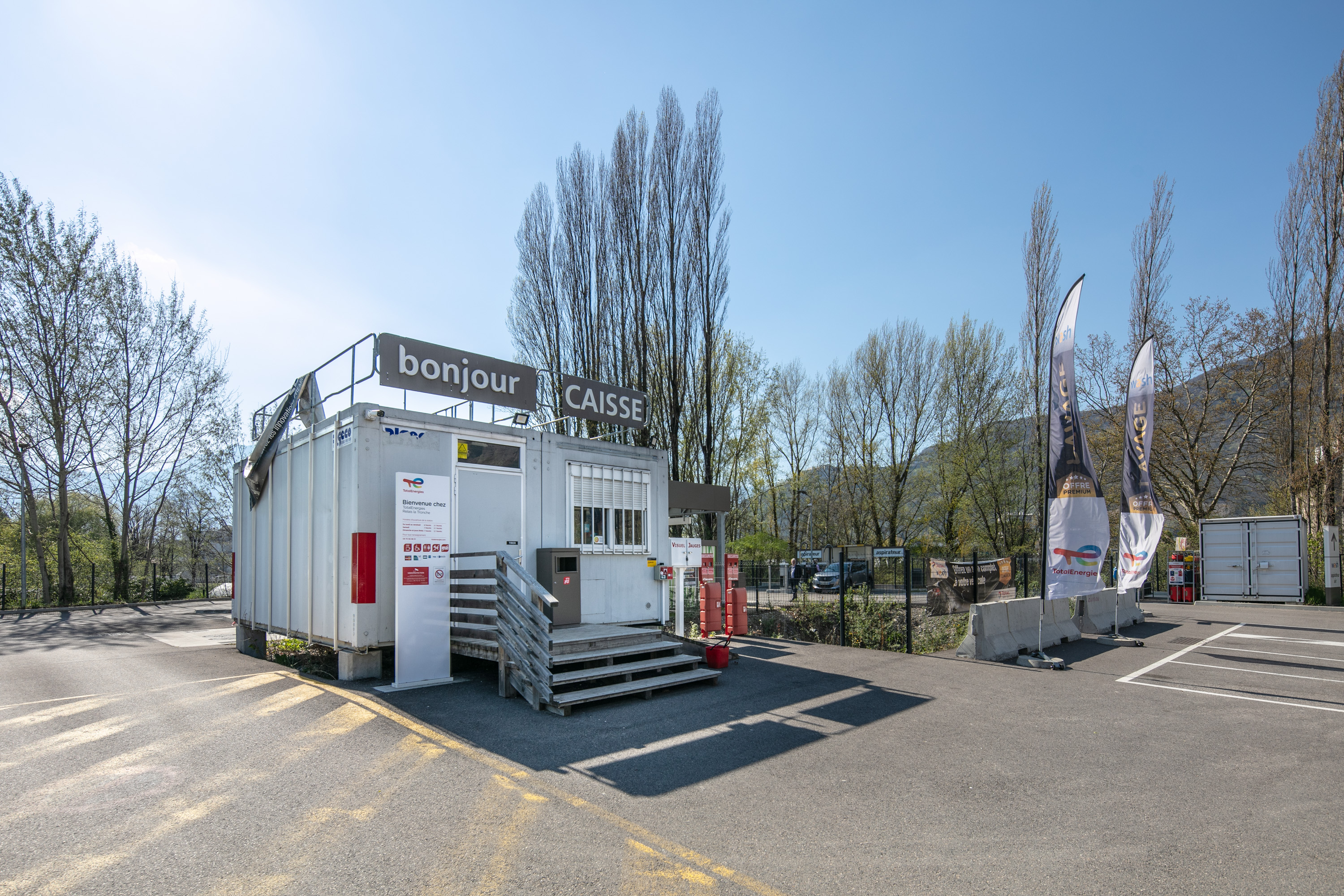 This is a picture representing NF080089 (FUELING) - LA TRONCHE This is a picture representing NF080089 (FUELING) - LA TRONCHE