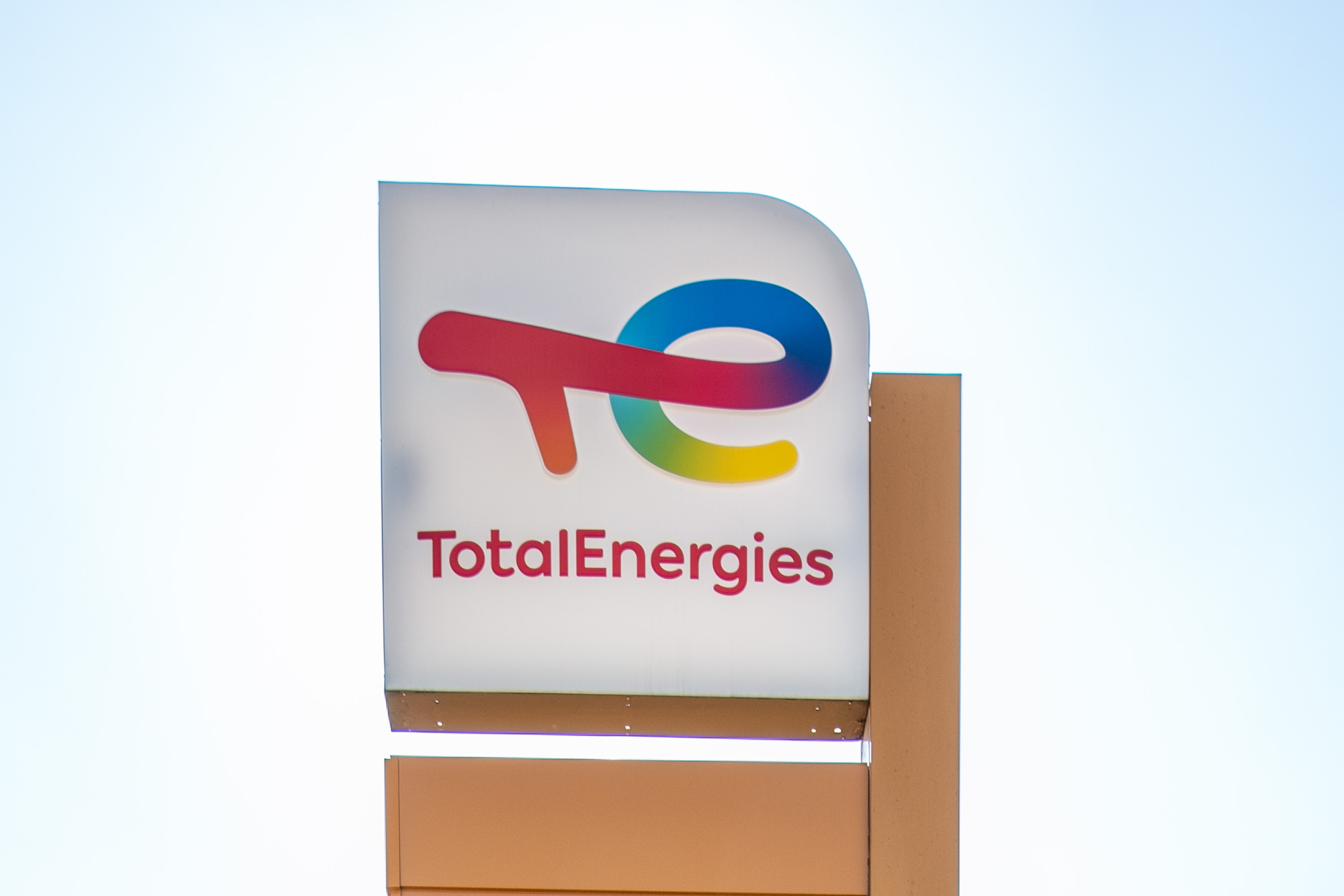 This is a picture representing NF080089 (FUELING) - LA TRONCHE This is a picture representing NF080089 (FUELING) - LA TRONCHE