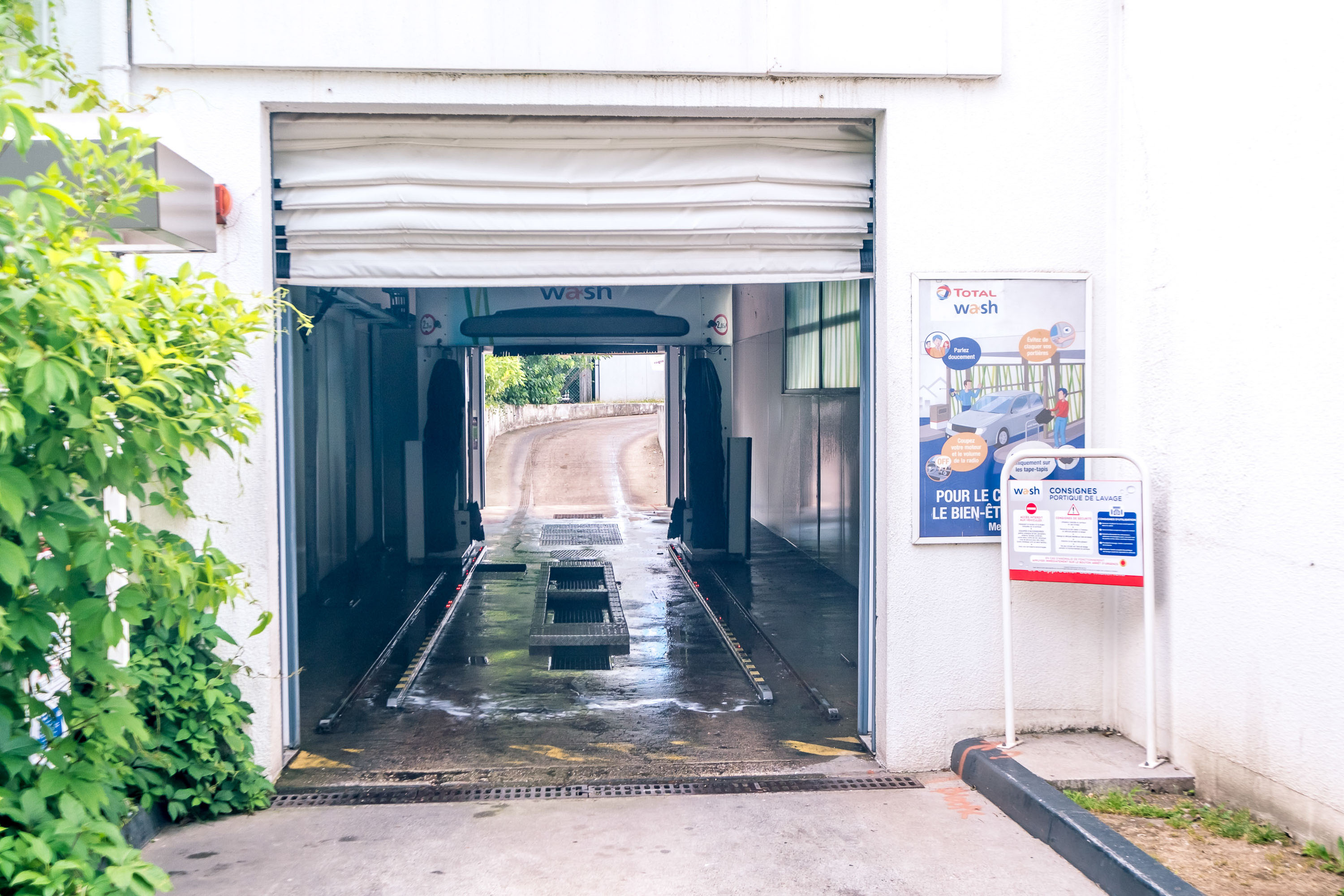 This is a picture representing NF059015 (FUELING) - RELAIS LES ALLUEGES