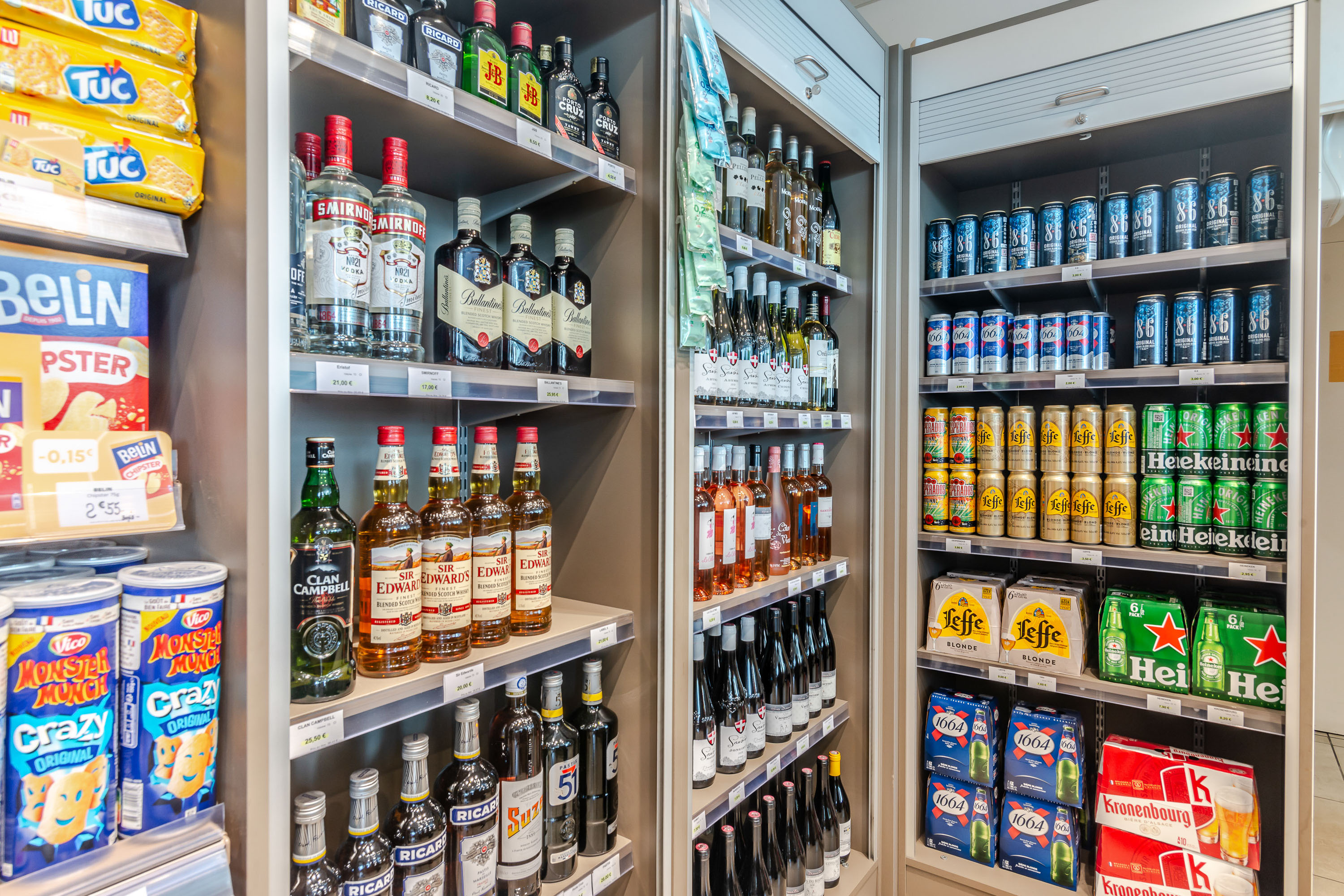 This is a picture representing NF059015 (FUELING) - RELAIS LES ALLUEGES