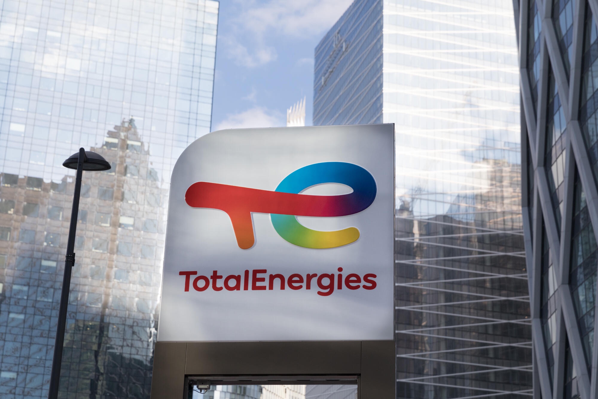 This is a picture representing NF059269 (FUELING) - RELAIS BERGERONNETTES