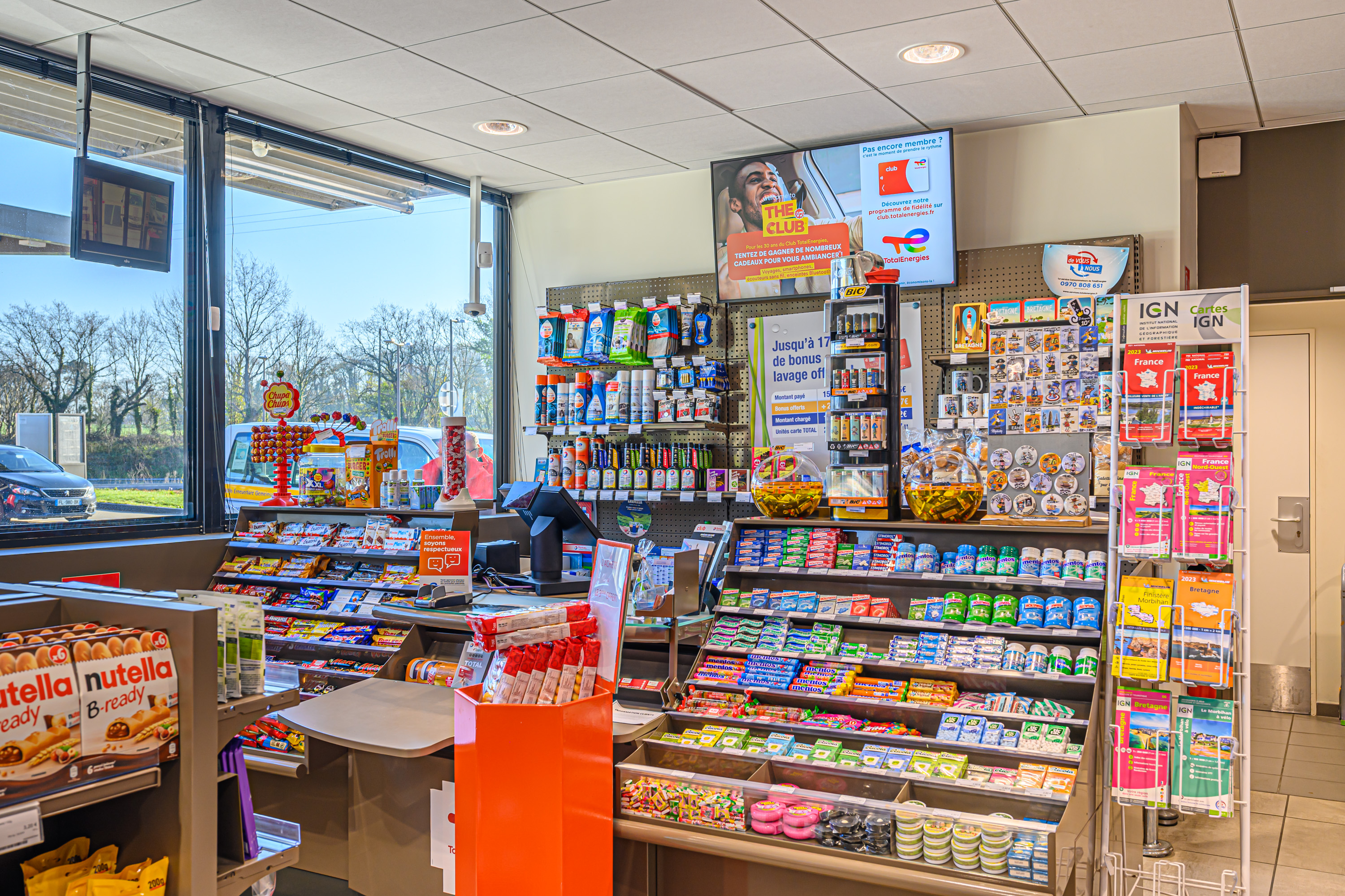 This is a picture representing NF042589 (FUELING) - RELAIS GUIDEL SUD