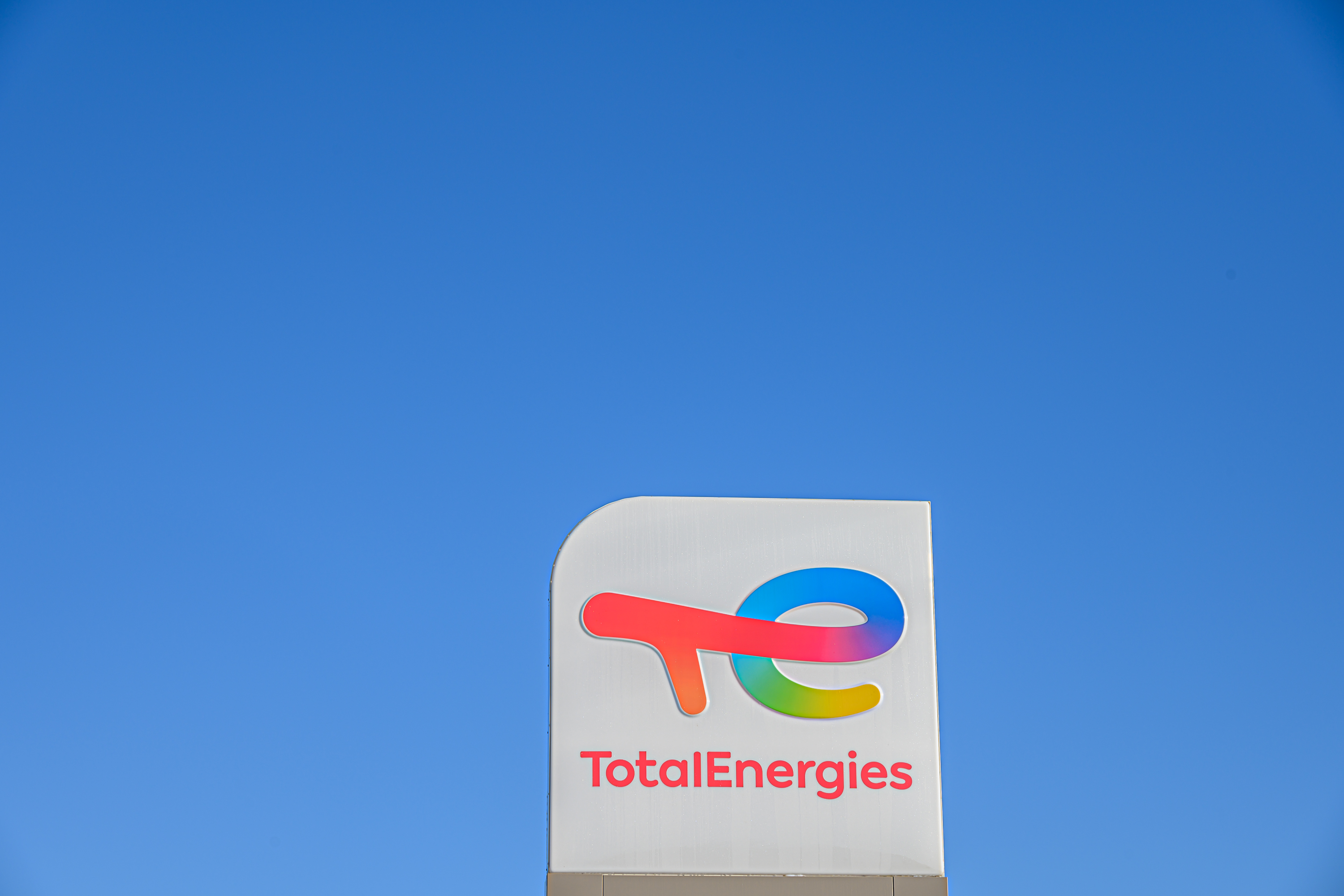 This is a picture representing NF042589 (FUELING) - RELAIS GUIDEL SUD