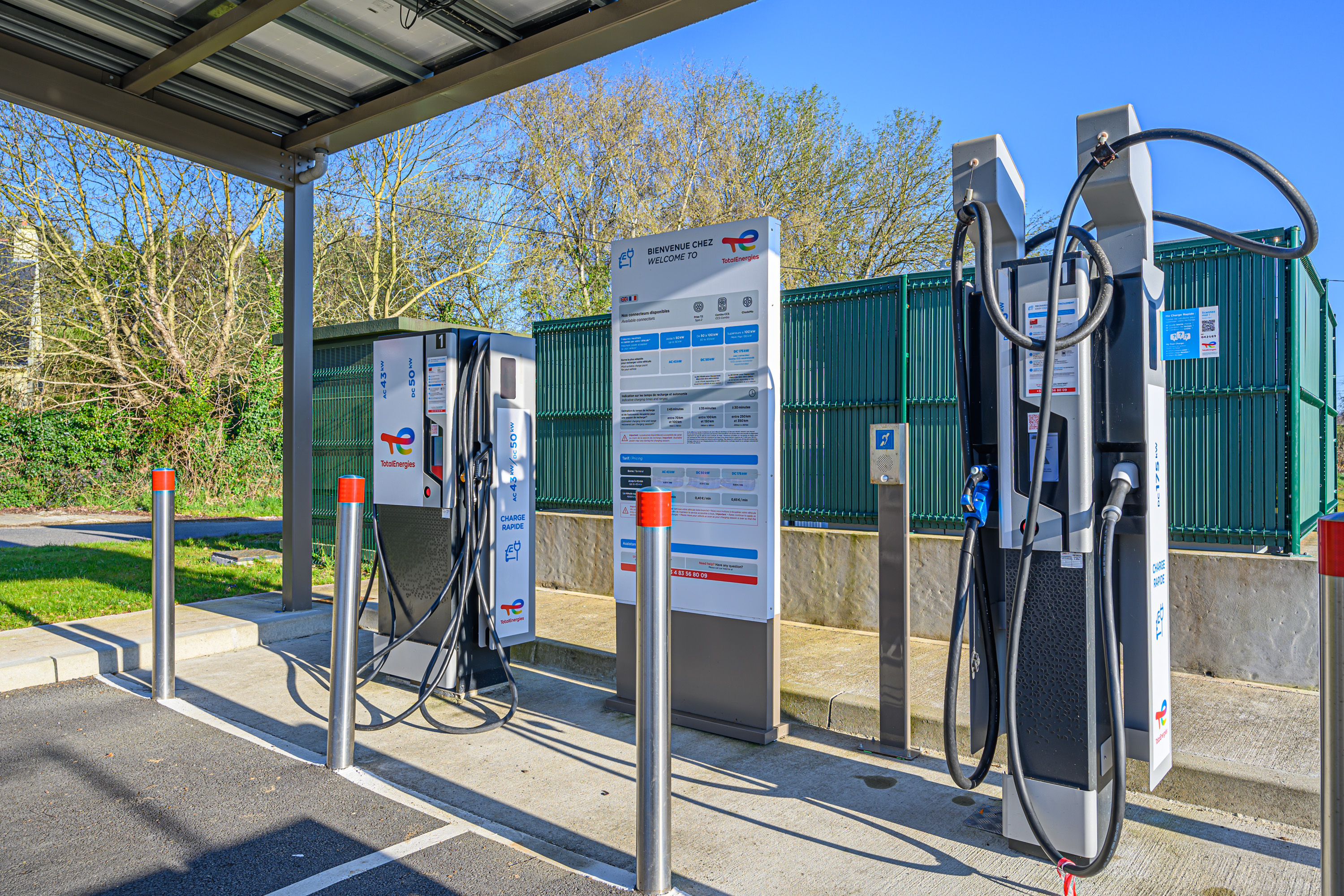 This is a picture representing NF042589 (FUELING) - RELAIS GUIDEL SUD