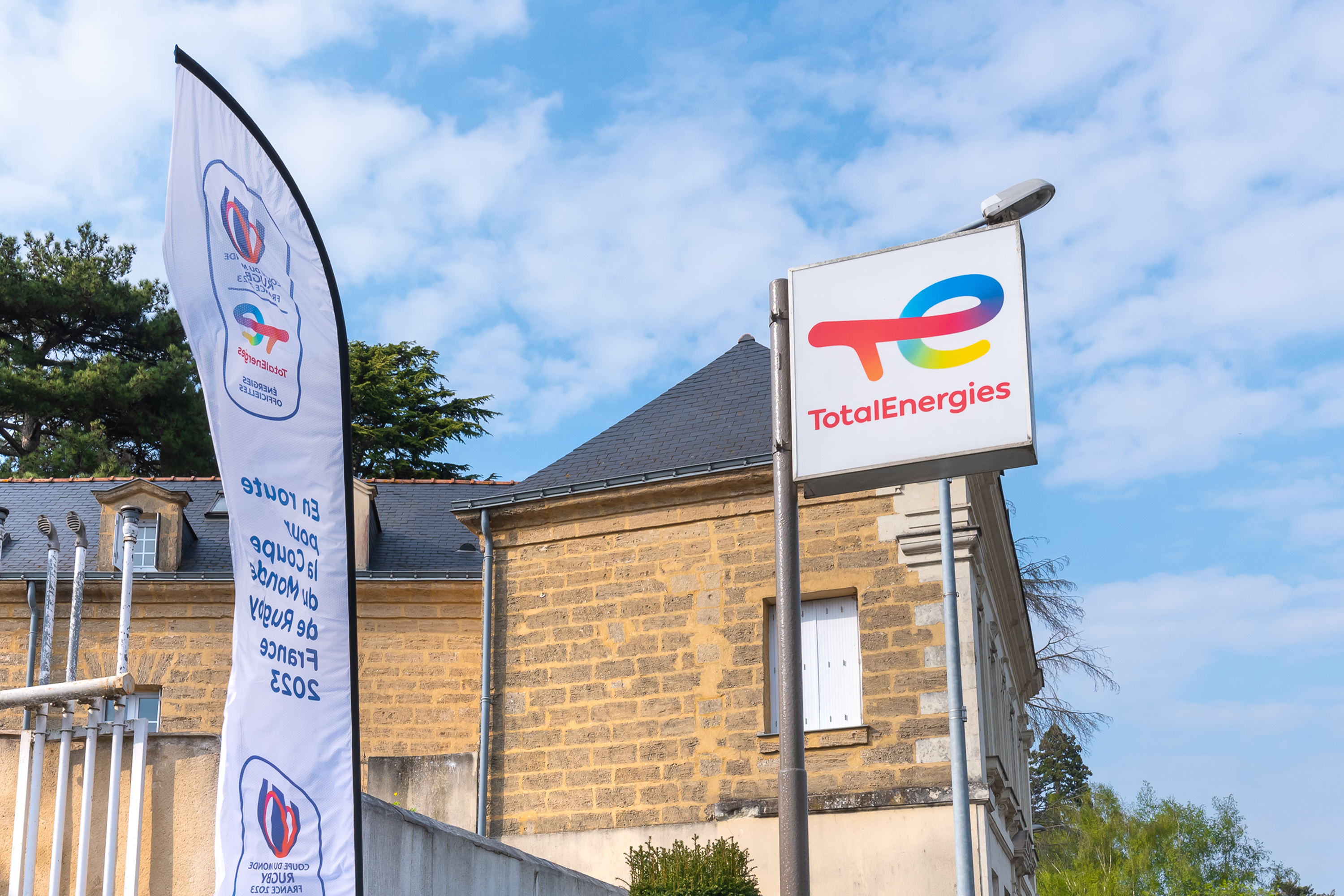 This is a picture representing NF043871 (FUELING) - SARL EMA