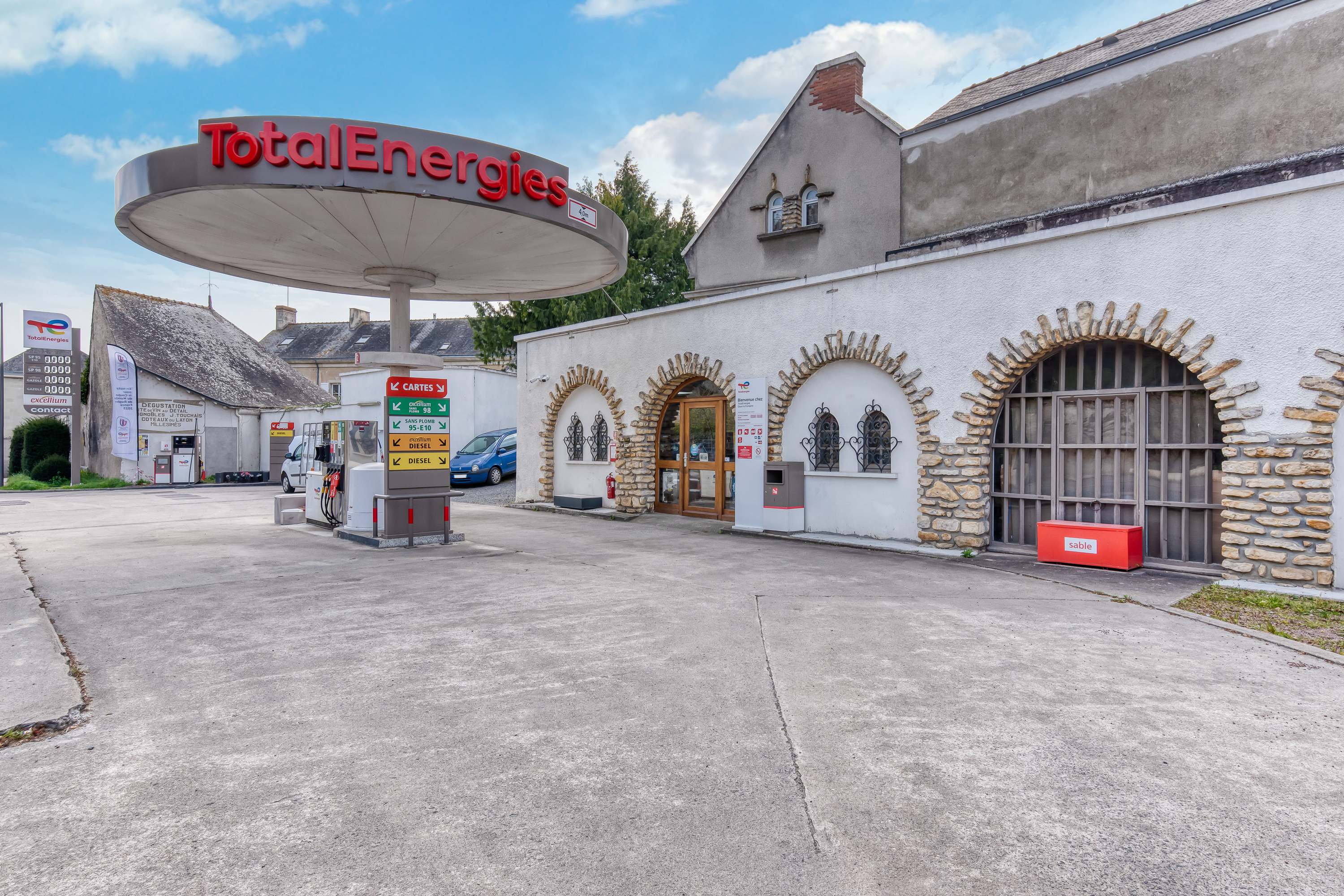 This is a picture representing NF043871 (FUELING) - SARL EMA