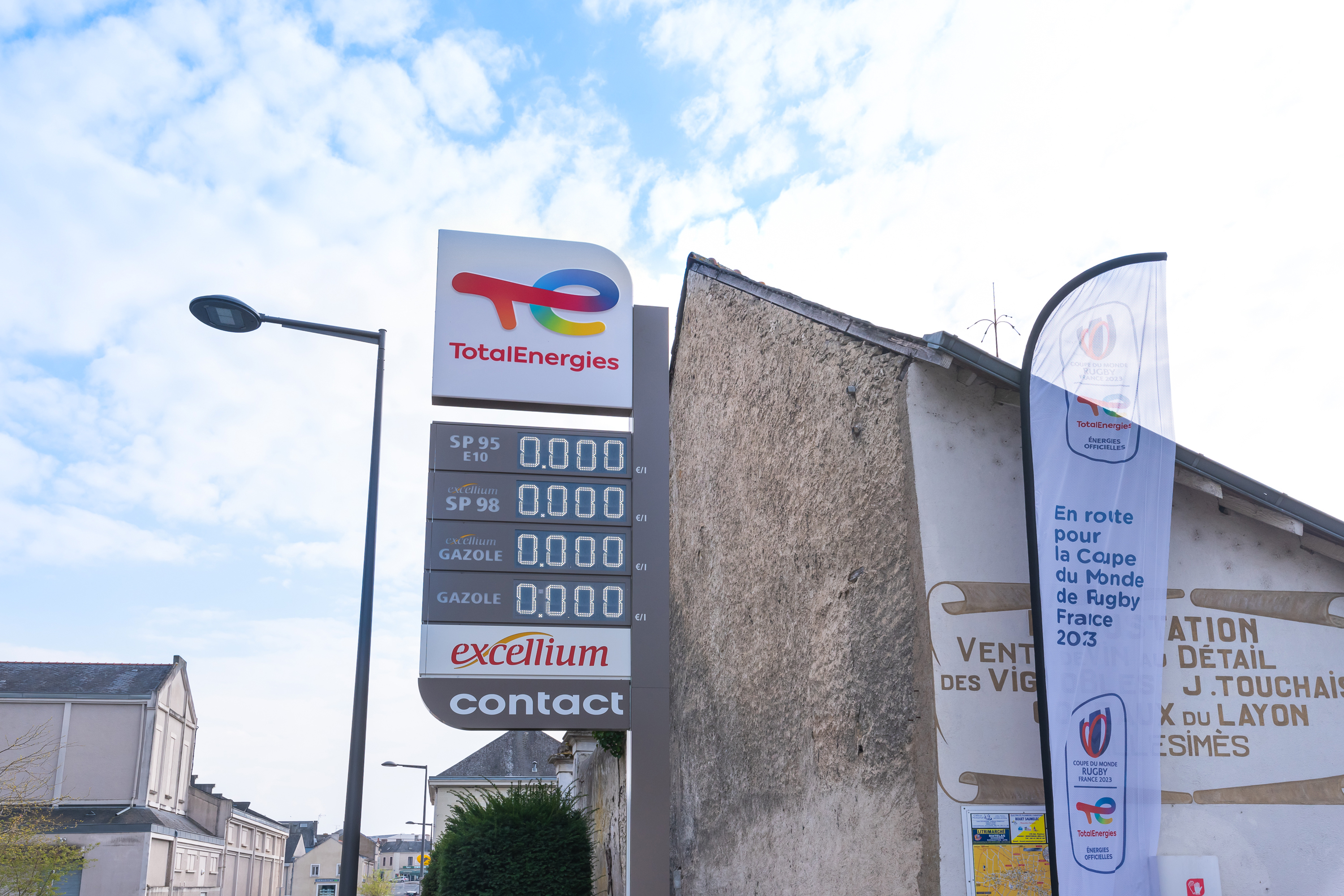 This is a picture representing NF043871 (FUELING) - SARL EMA