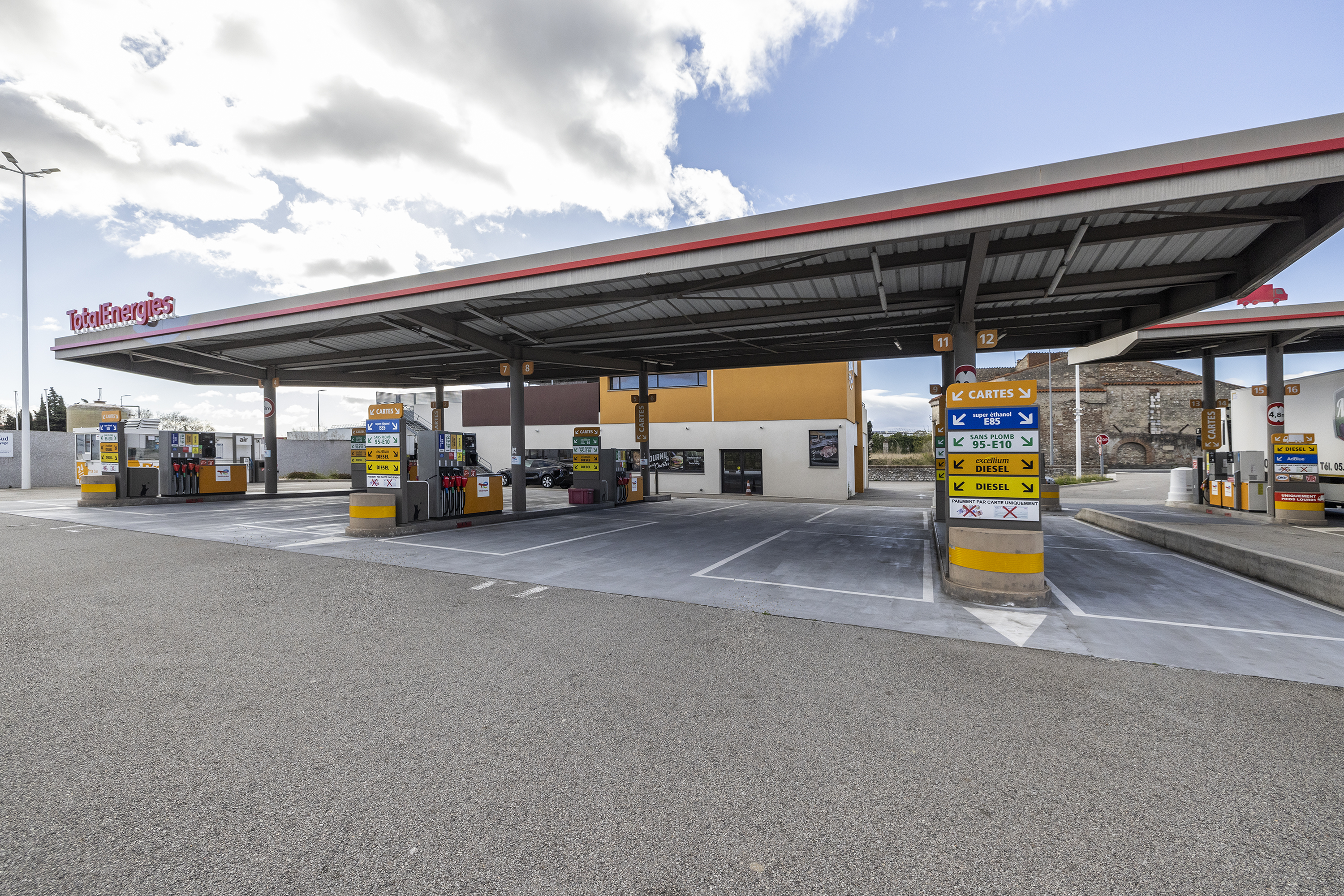 This is a picture representing NF080078 (FUELING) - CATALOGNE CARBURANTS SUD VL This is a picture representing NF080078 (FUELING) - CATALOGNE CARBURANTS SUD VL