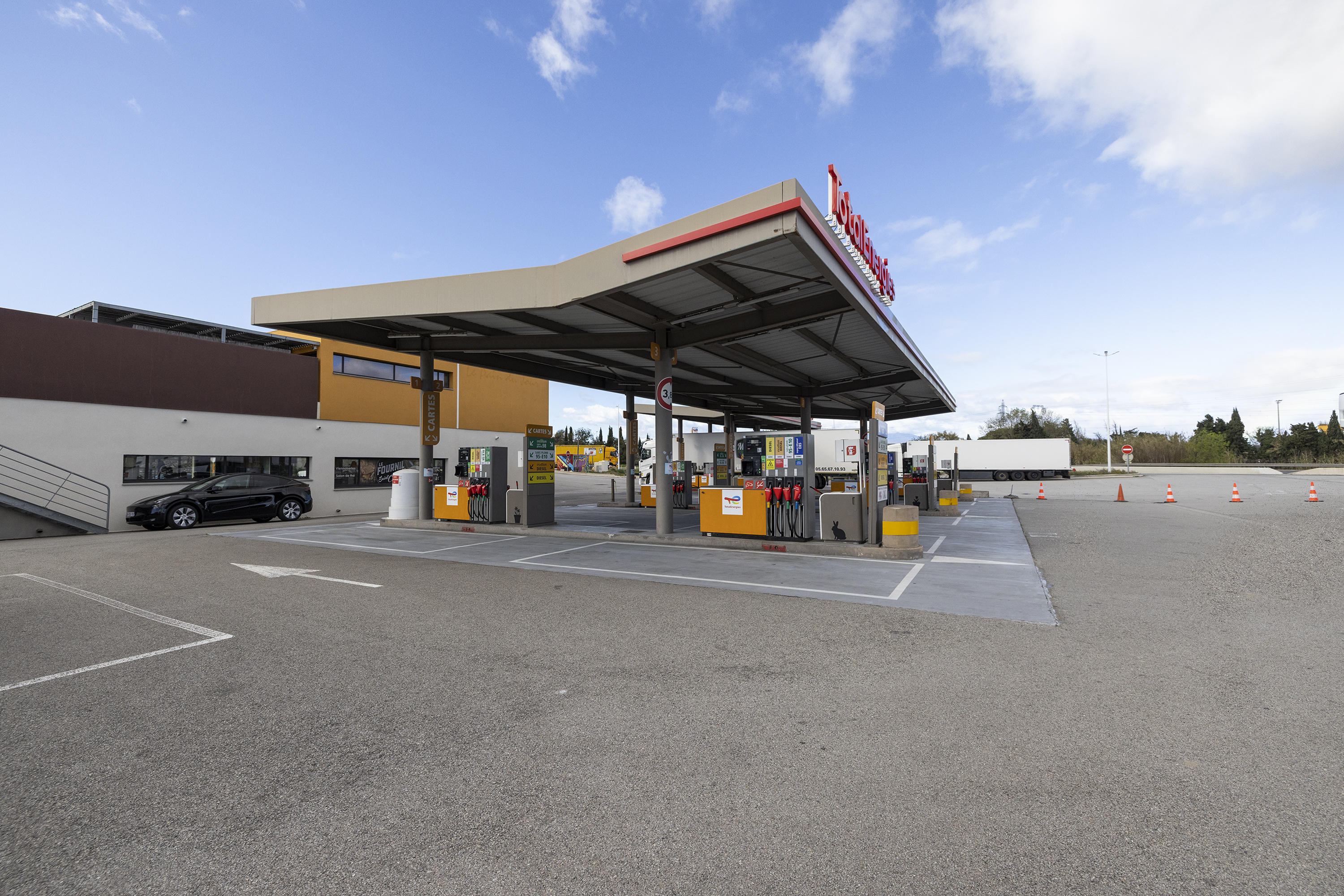 This is a picture representing NF080078 (FUELING) - CATALOGNE CARBURANTS SUD VL This is a picture representing NF080078 (FUELING) - CATALOGNE CARBURANTS SUD VL