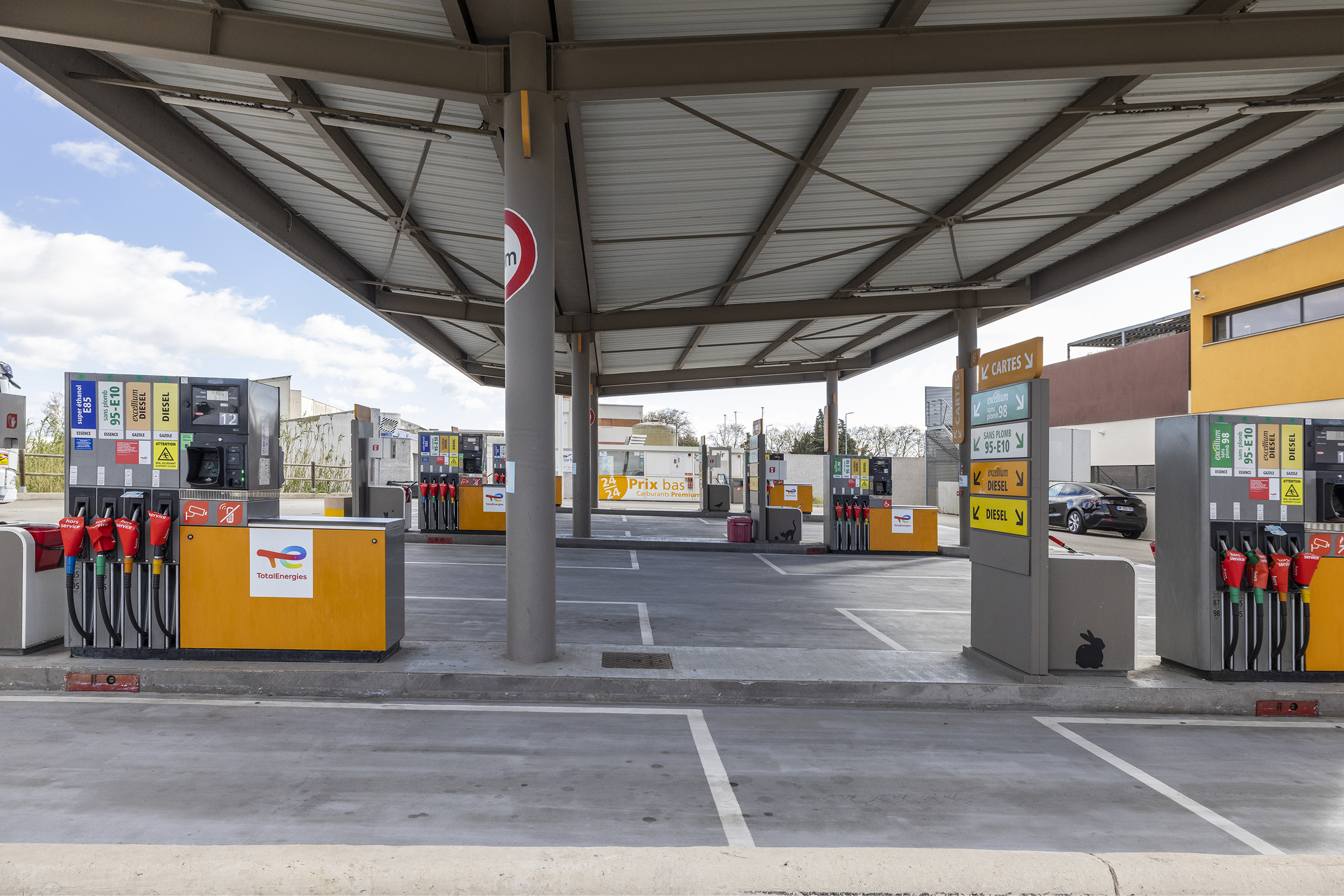 This is a picture representing NF080078 (FUELING) - CATALOGNE CARBURANTS SUD VL This is a picture representing NF080078 (FUELING) - CATALOGNE CARBURANTS SUD VL