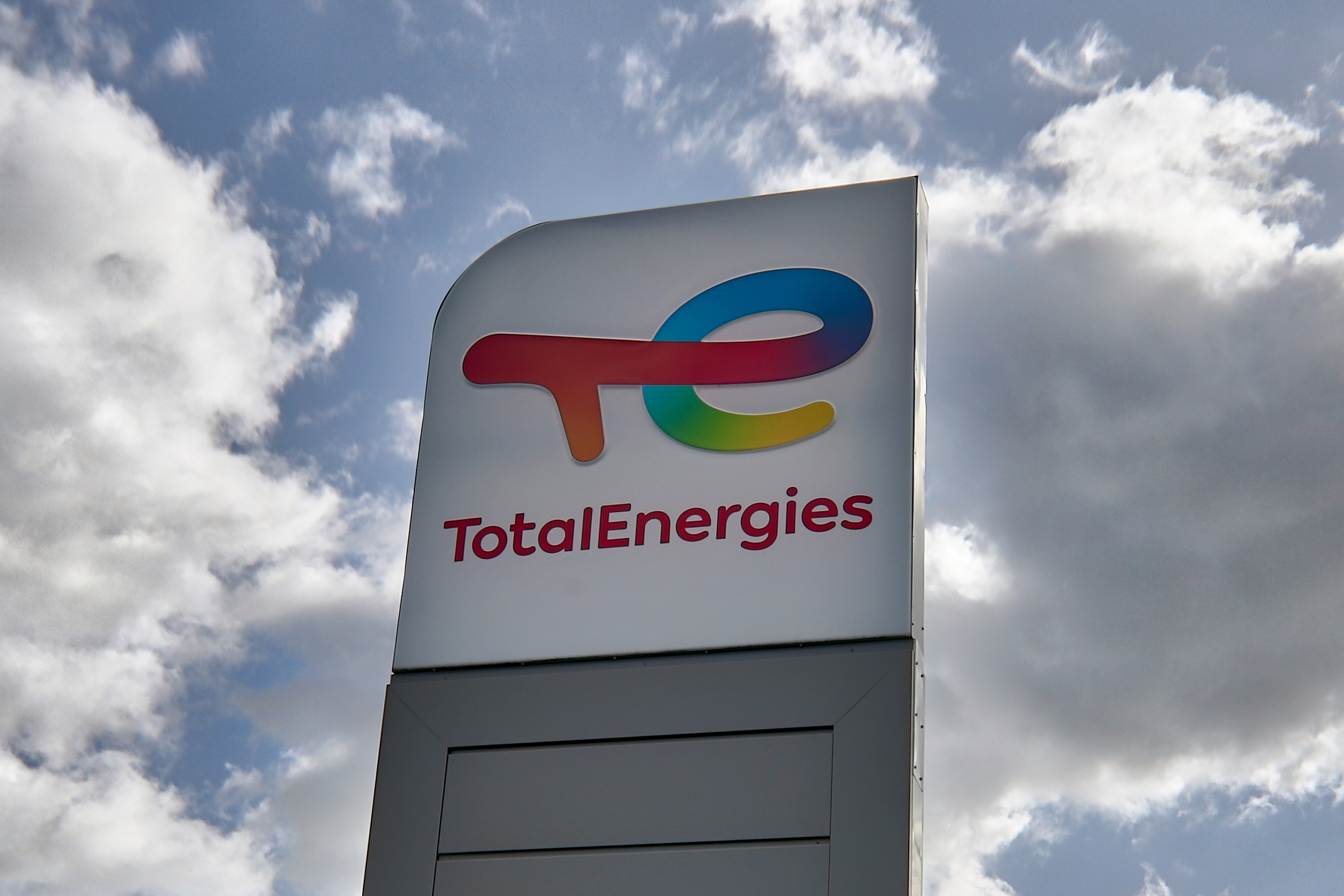 This is a picture representing NF059748 (FUELING) - REL.LIMAGNE SUD