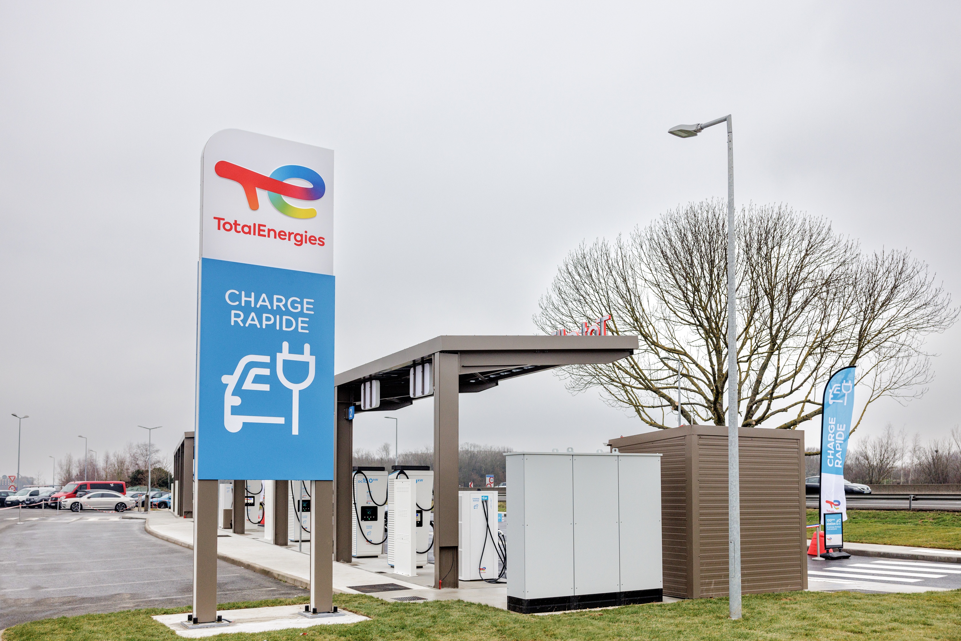 This is a picture representing NF062704 (FUELING) - REL.FERRIERES