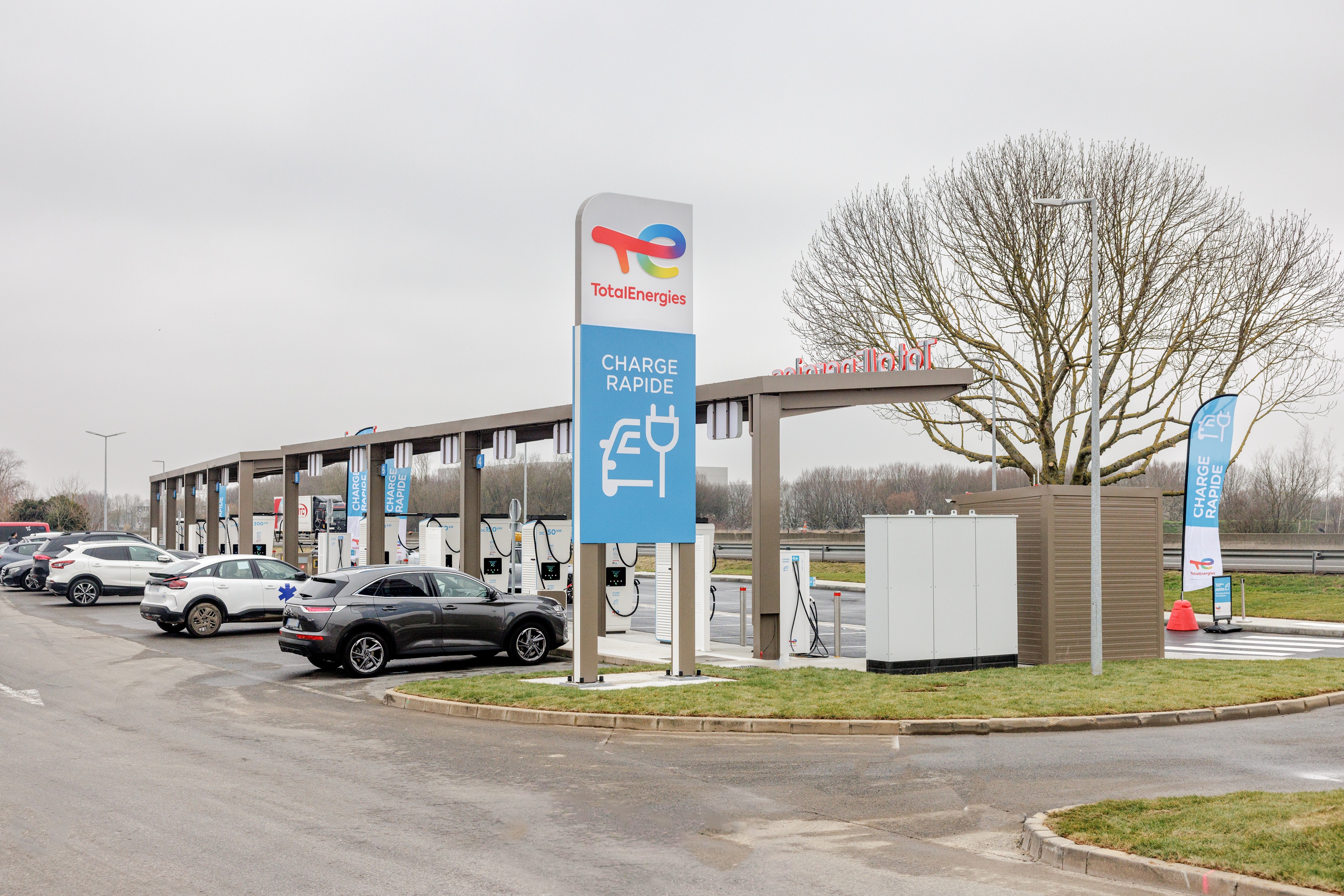 This is a picture representing NF062704 (FUELING) - REL.FERRIERES