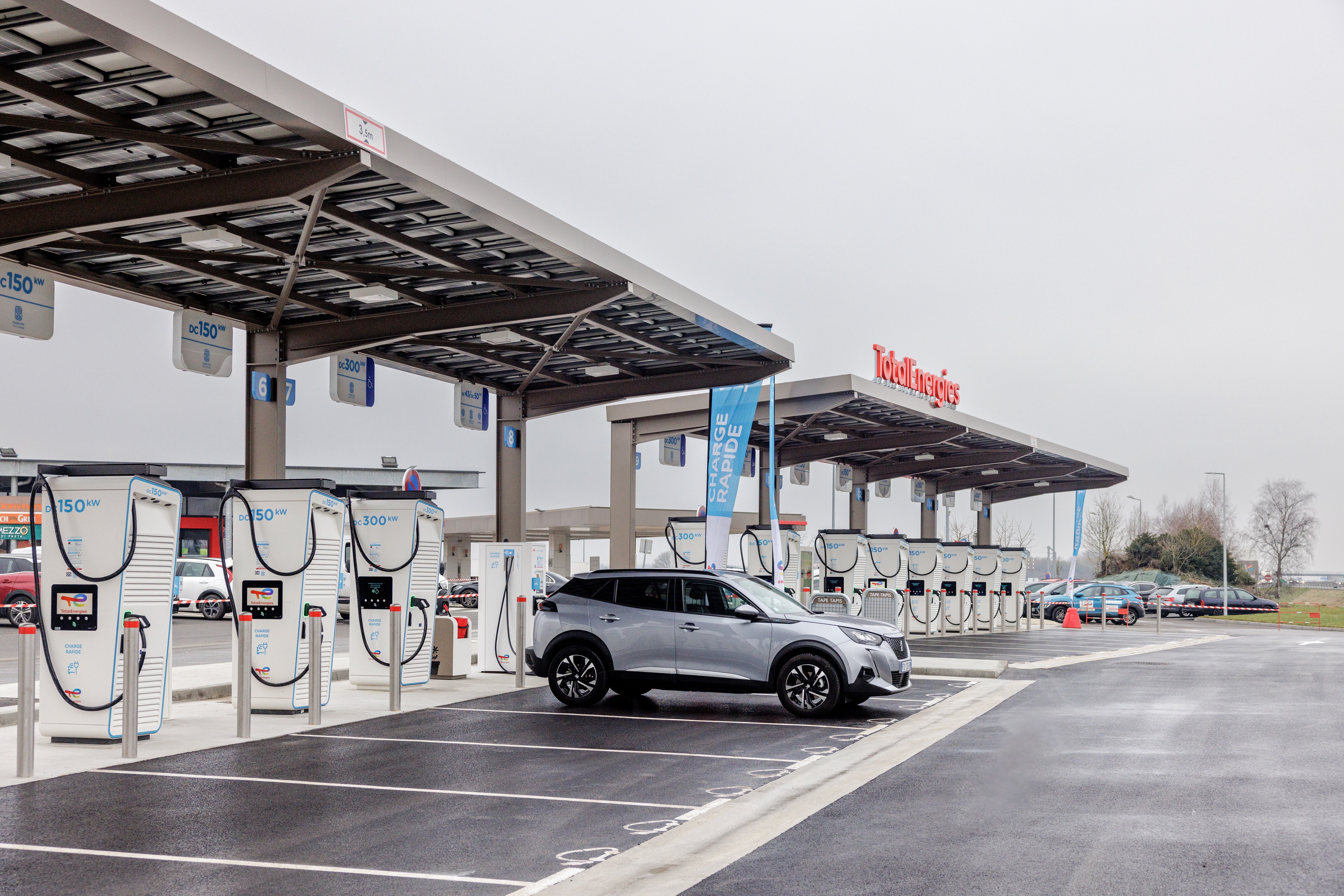 This is a picture representing NF062704 (FUELING) - REL.FERRIERES