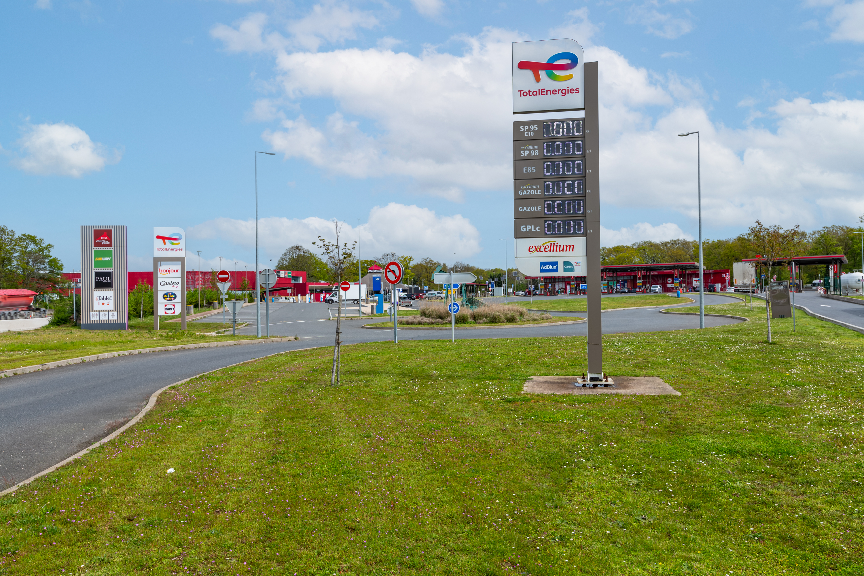 This is a picture representing NF059671 (FUELING) - REL.ORLEANS SARAN