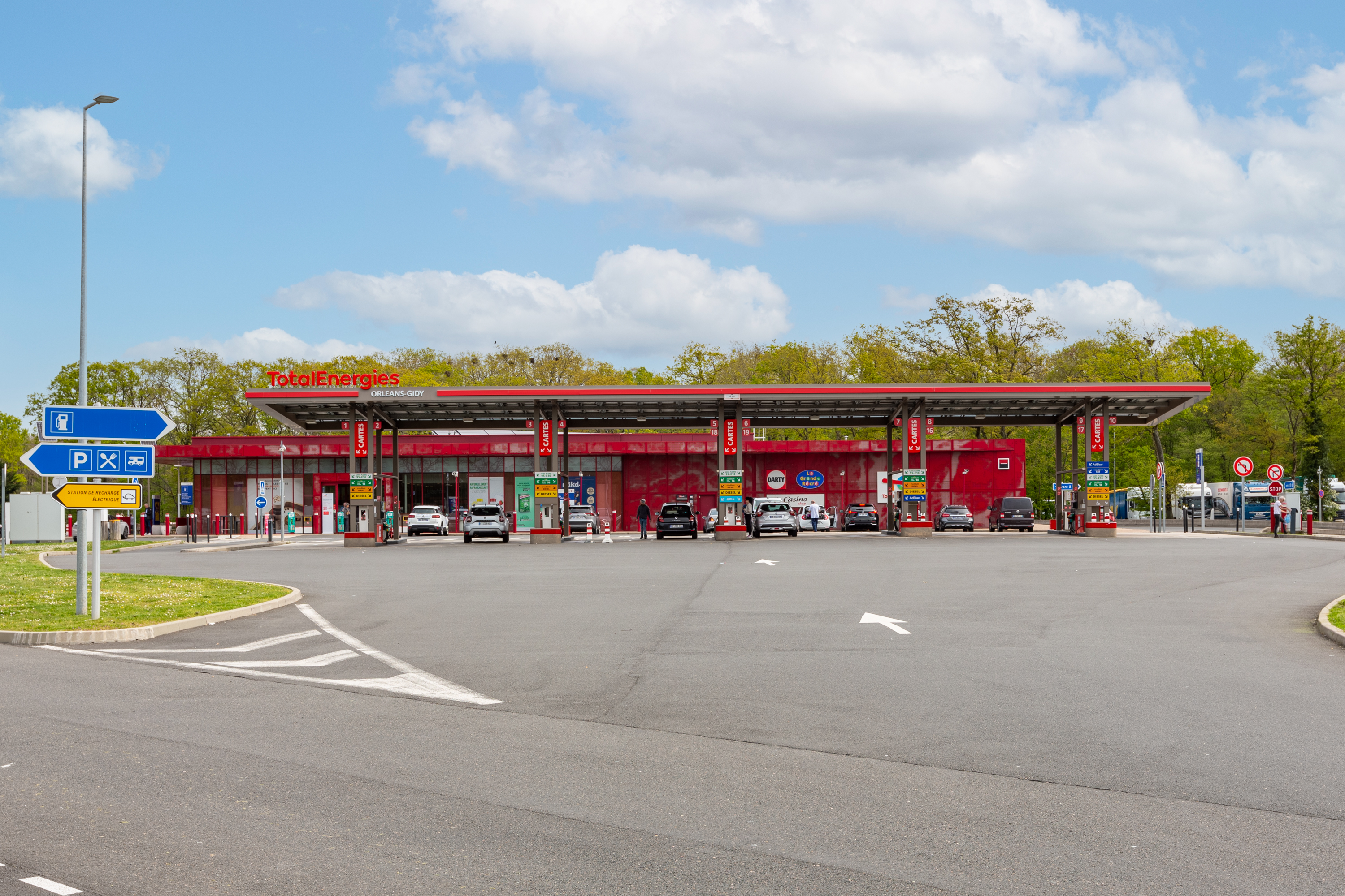 This is a picture representing NF059671 (FUELING) - REL.ORLEANS SARAN