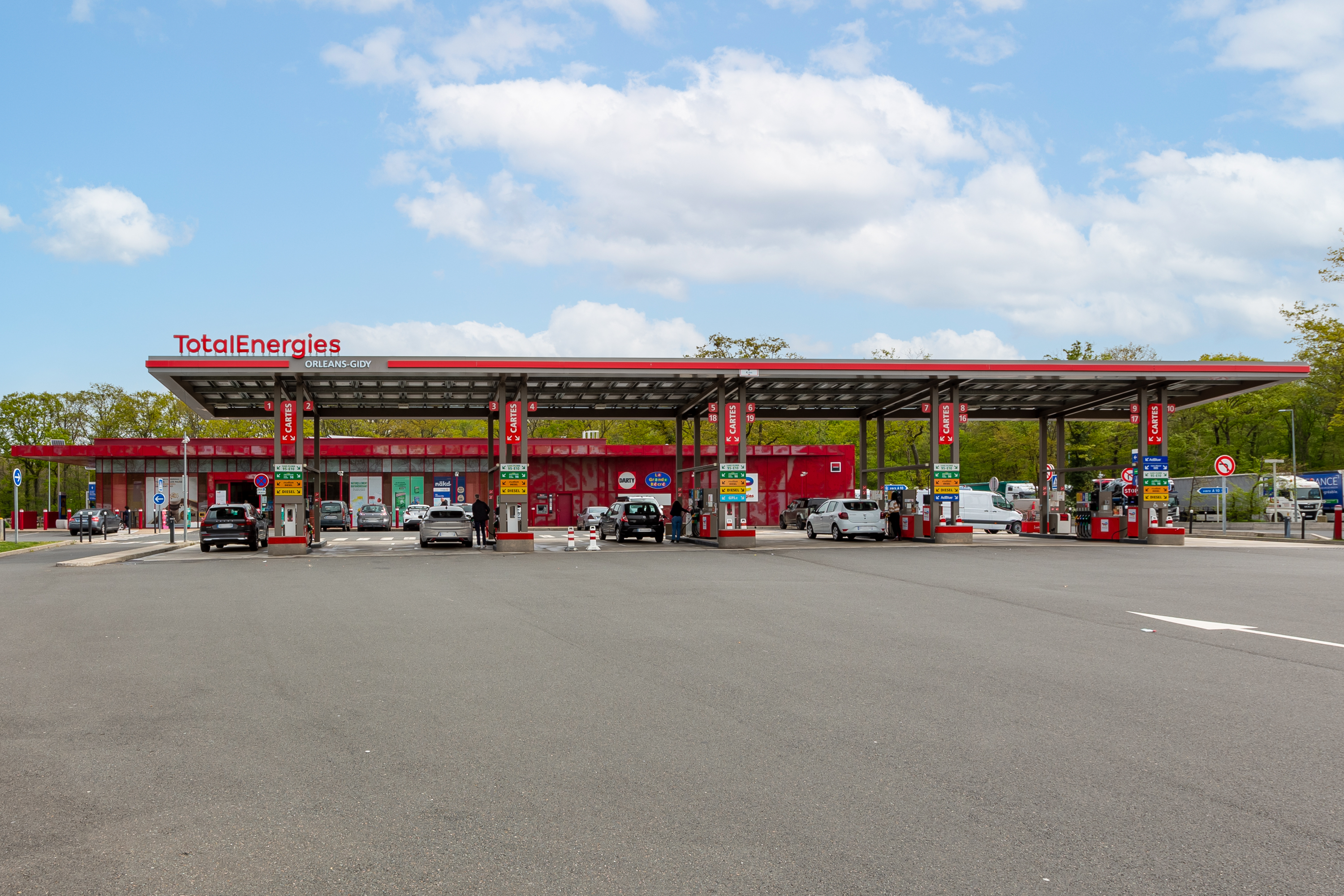 This is a picture representing NF059671 (FUELING) - REL.ORLEANS SARAN