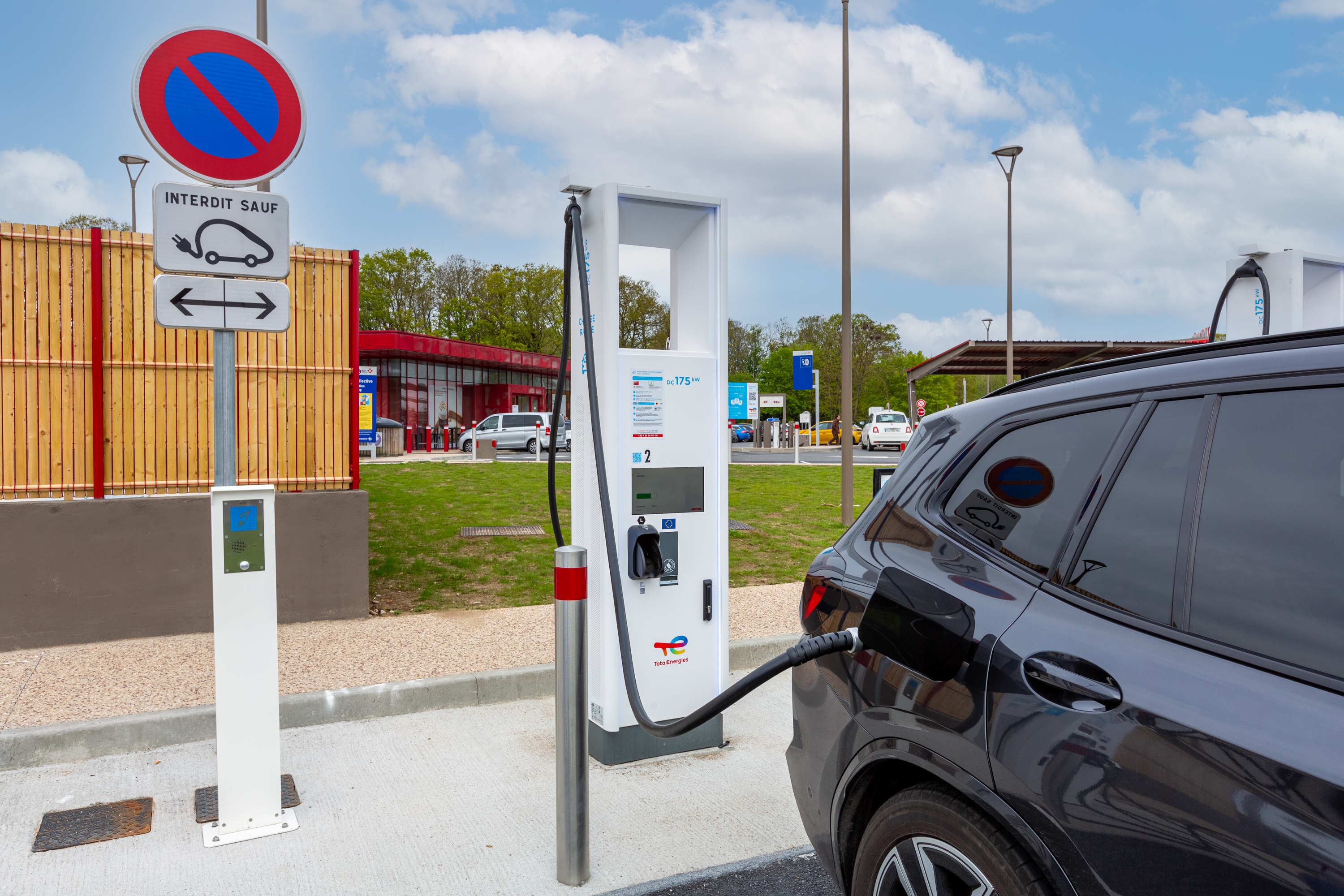 This is a picture representing NF059671 (FUELING) - REL.ORLEANS SARAN