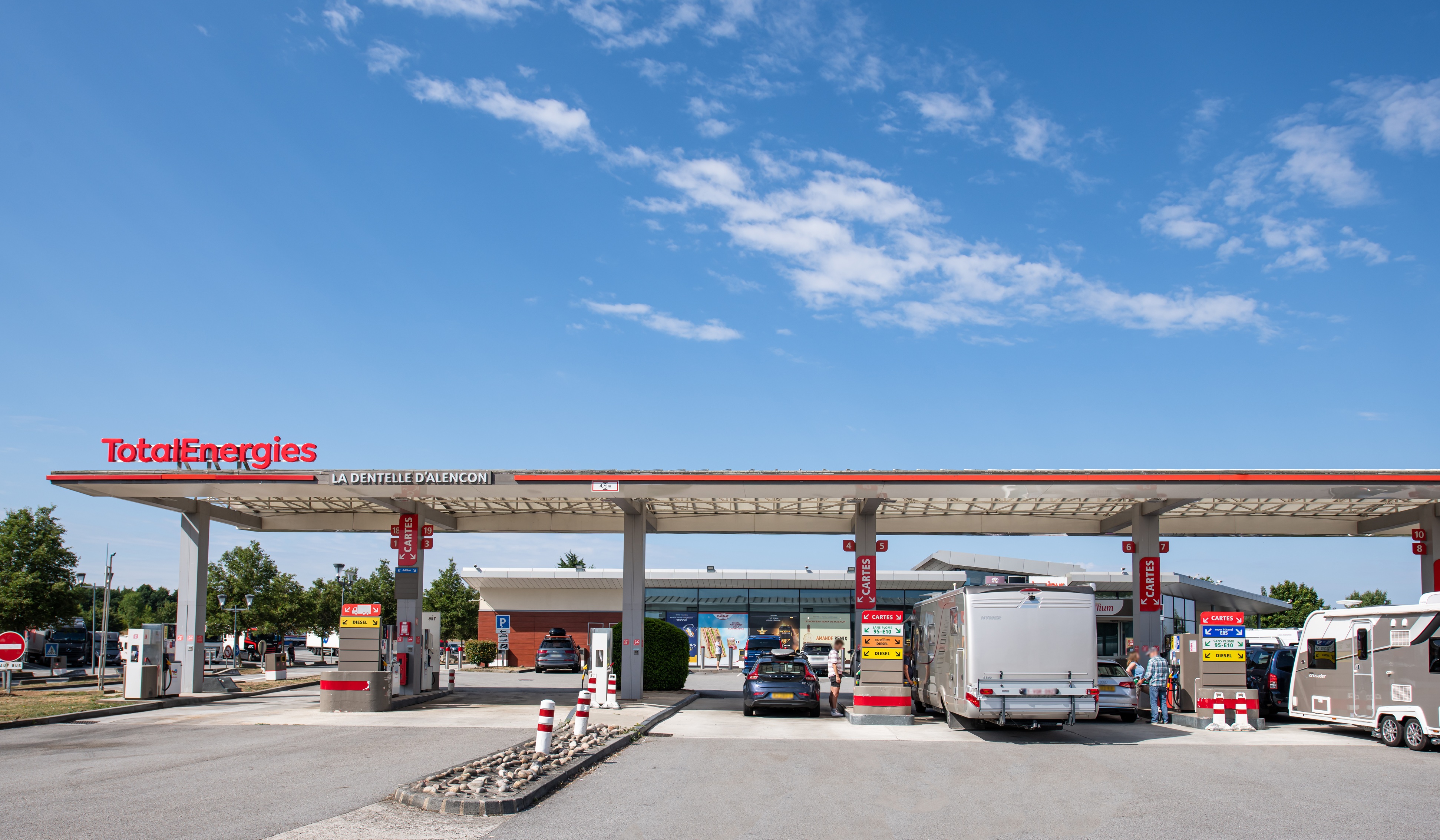 This is a picture representing NF078556 (FUELING) - REL.LA DENTELLE D'ALENCON