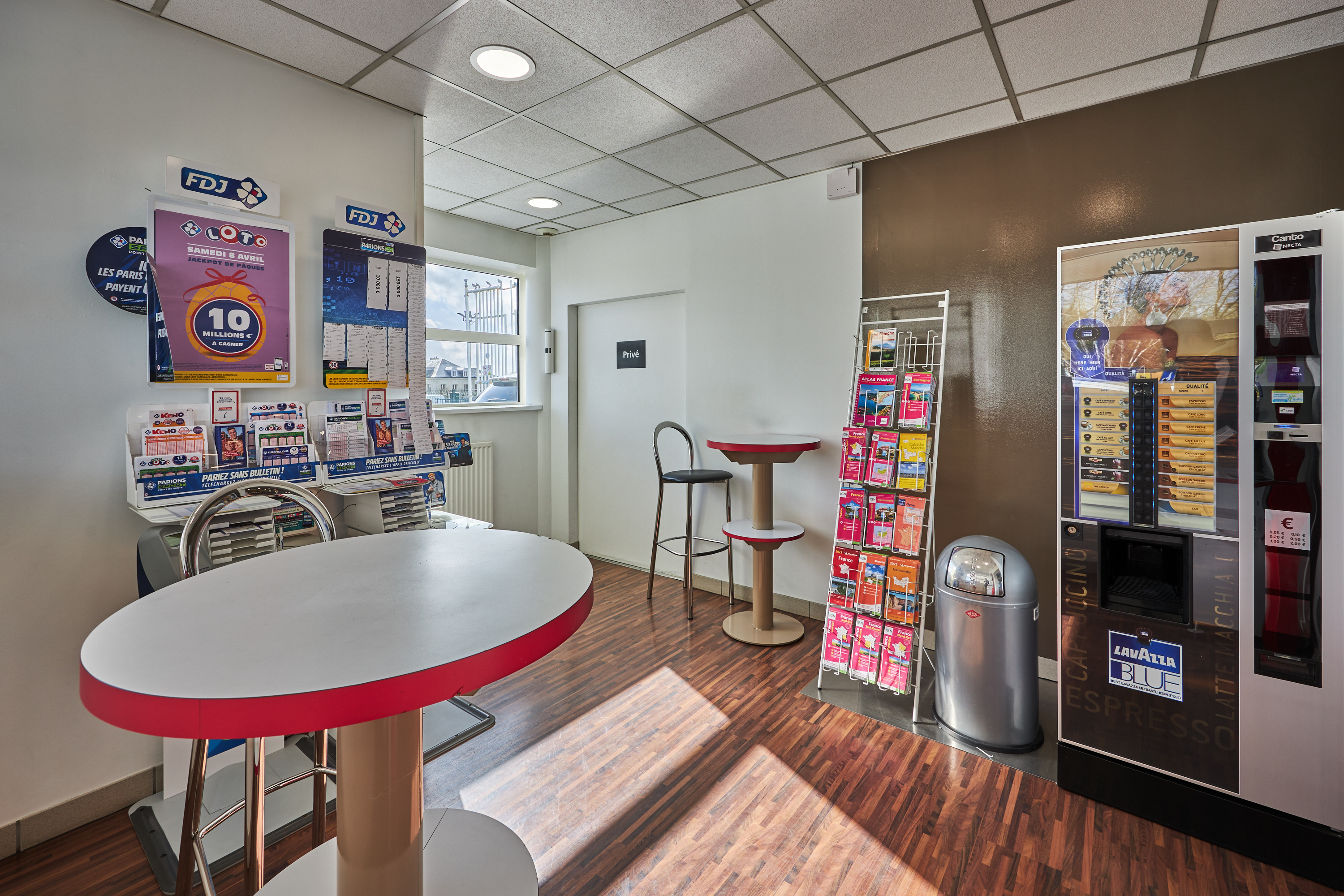 This is a picture representing NF003628 (FUELING) - SARL MACON