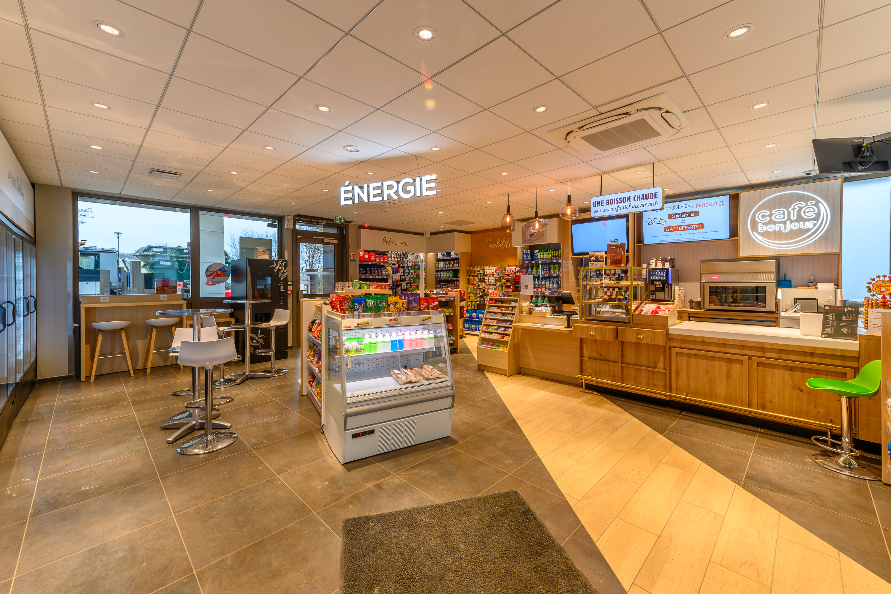 This is a picture representing NF007670 (FUELING) - RELAIS OZOIR LA FERRIERE This is a picture representing NF007670 (FUELING) - RELAIS OZOIR LA FERRIERE