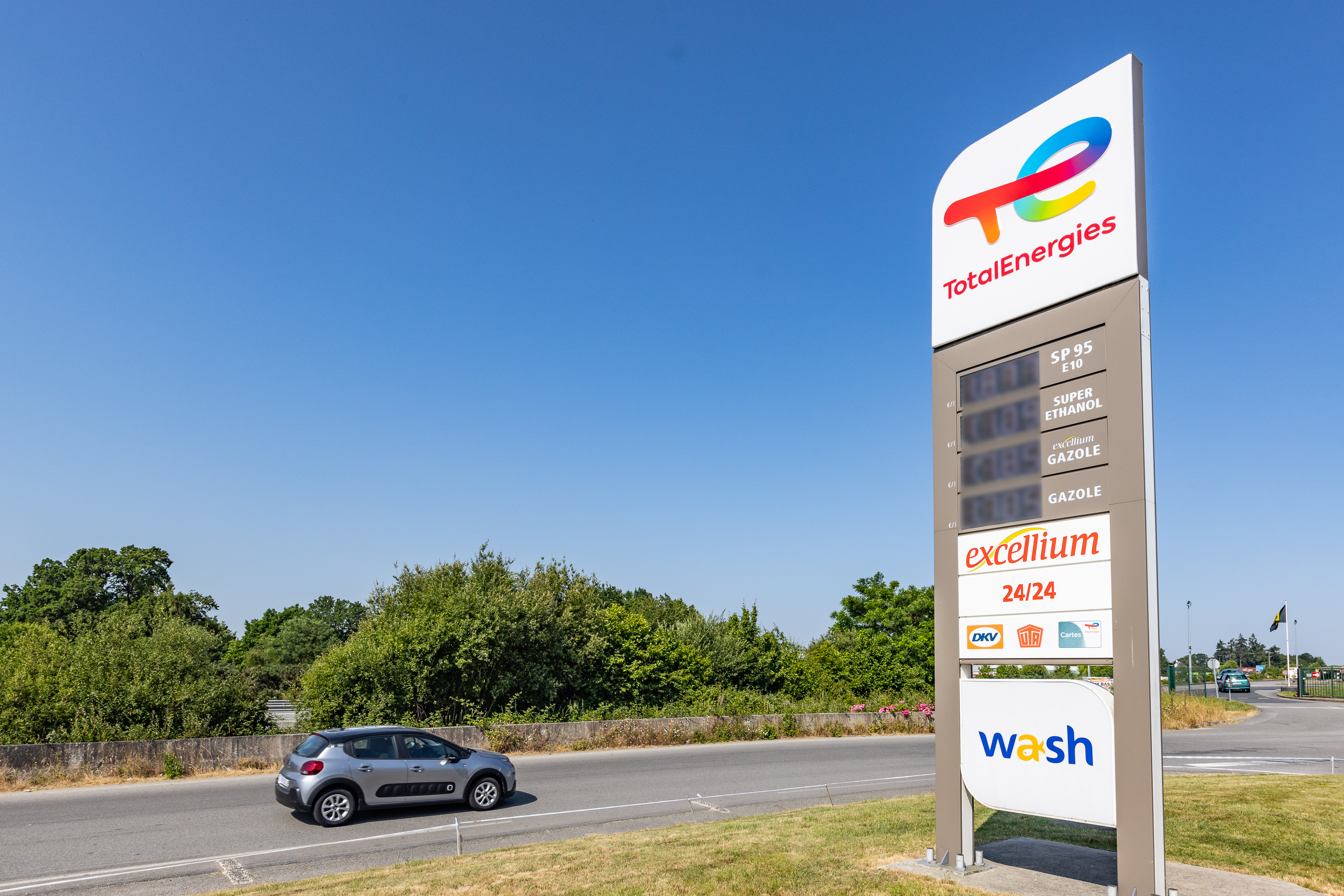 This is a picture representing NF080117 (FUELING) - SARL STATION JOUZEL