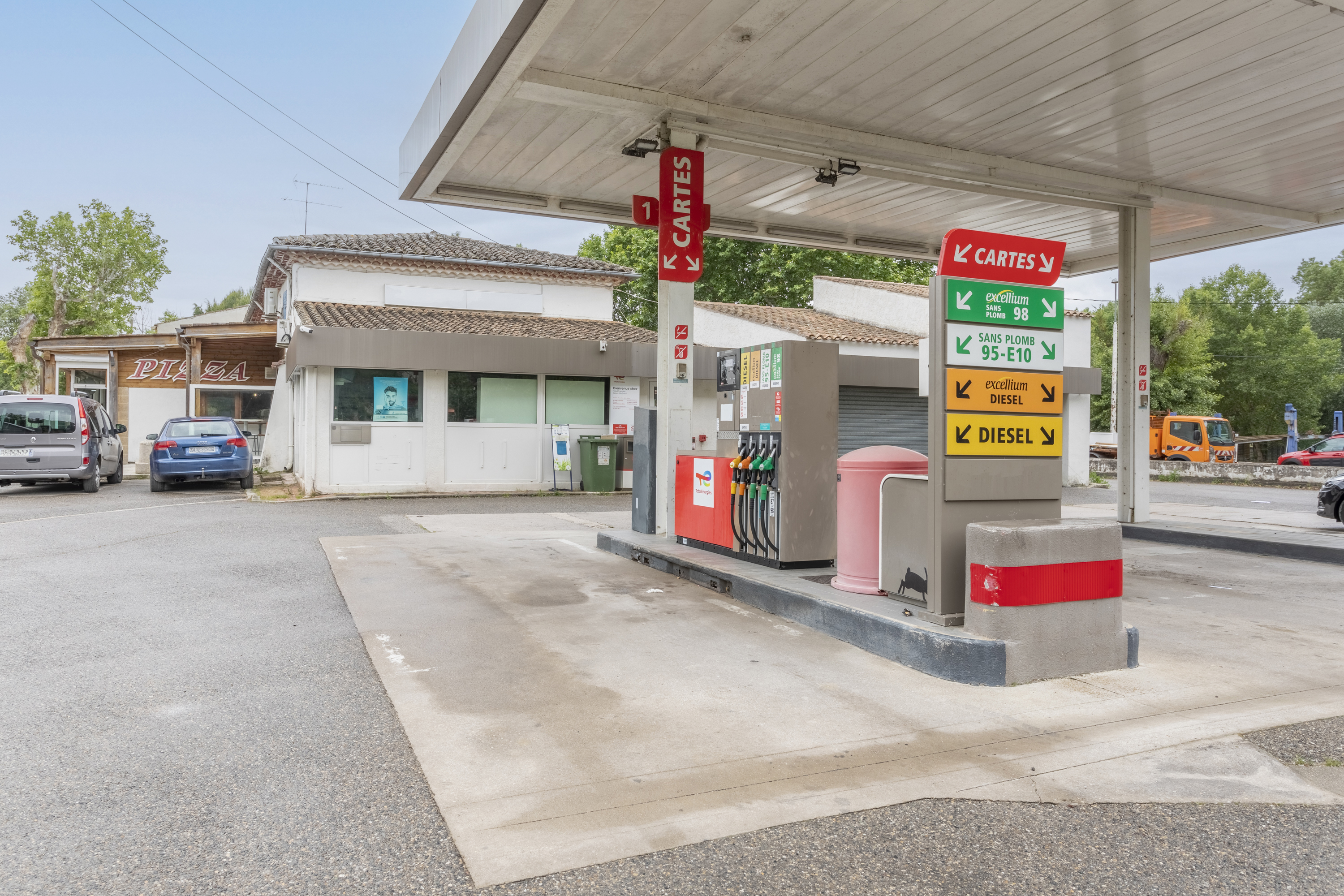 This is a picture representing NF040011 (FUELING) - EURL LDM This is a picture representing NF040011 (FUELING) - EURL LDM