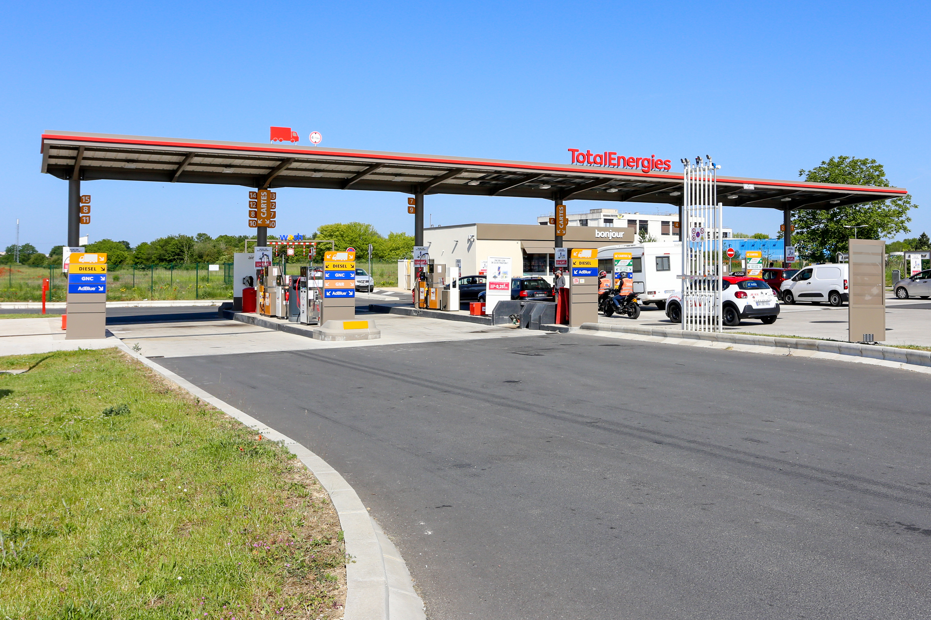 This is a picture representing NF080181 (FUELING) - RELAIS STAR LE PESCHER