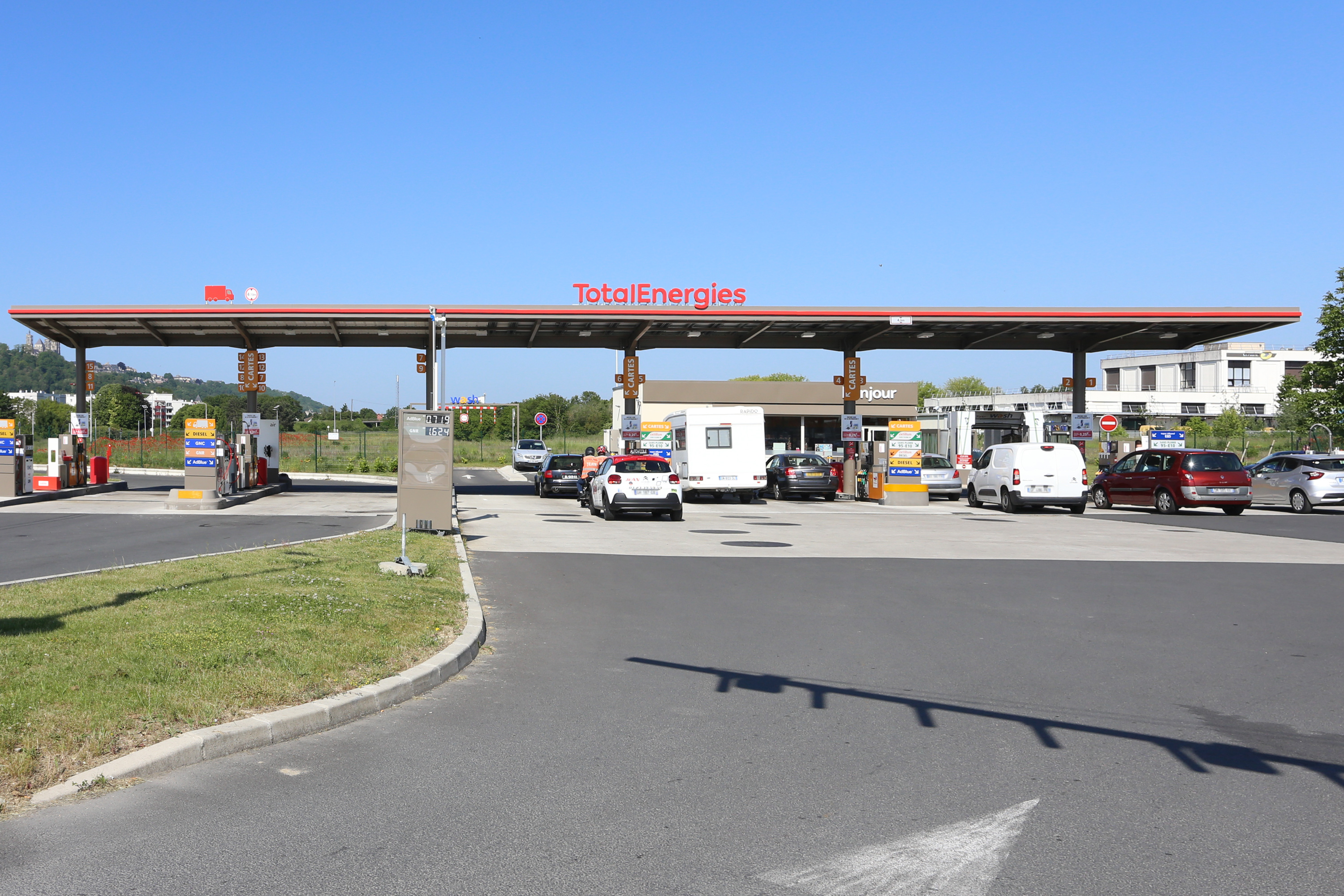 This is a picture representing NF080181 (FUELING) - RELAIS STAR LE PESCHER
