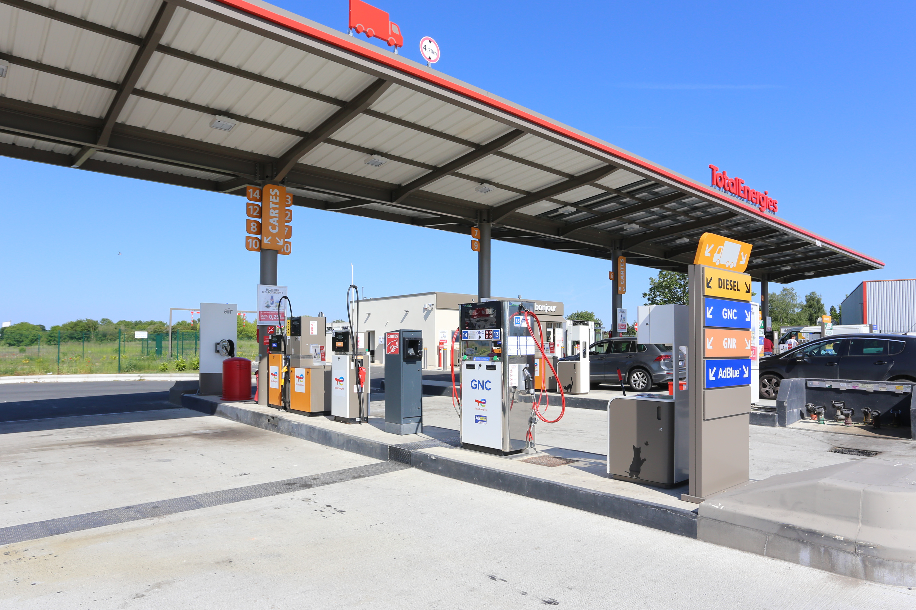This is a picture representing NF080181 (FUELING) - RELAIS STAR LE PESCHER