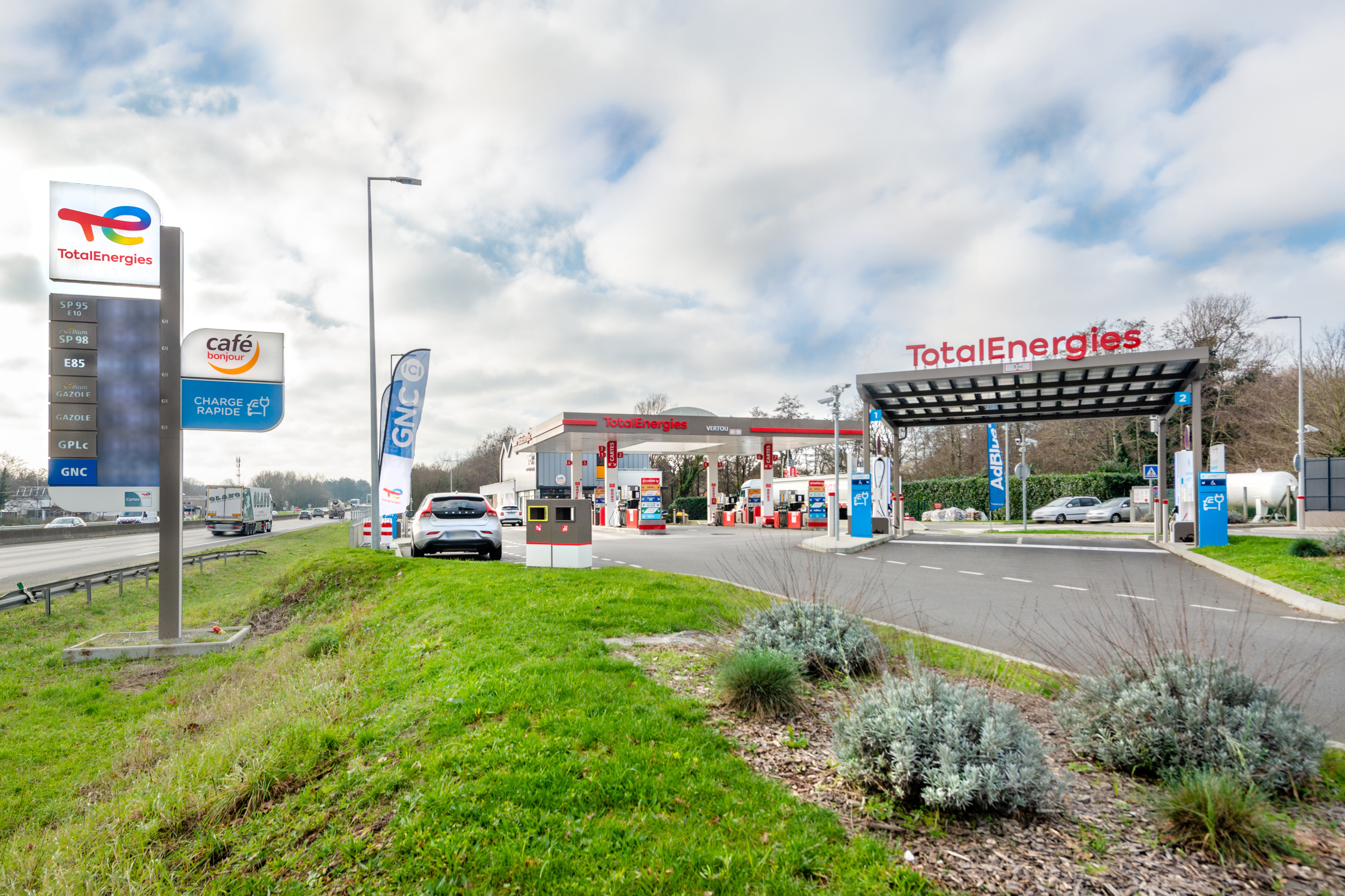 This is a picture representing NF042595 (FUELING) - REL.VERTOU GRASSINIERE This is a picture representing NF042595 (FUELING) - REL.VERTOU GRASSINIERE