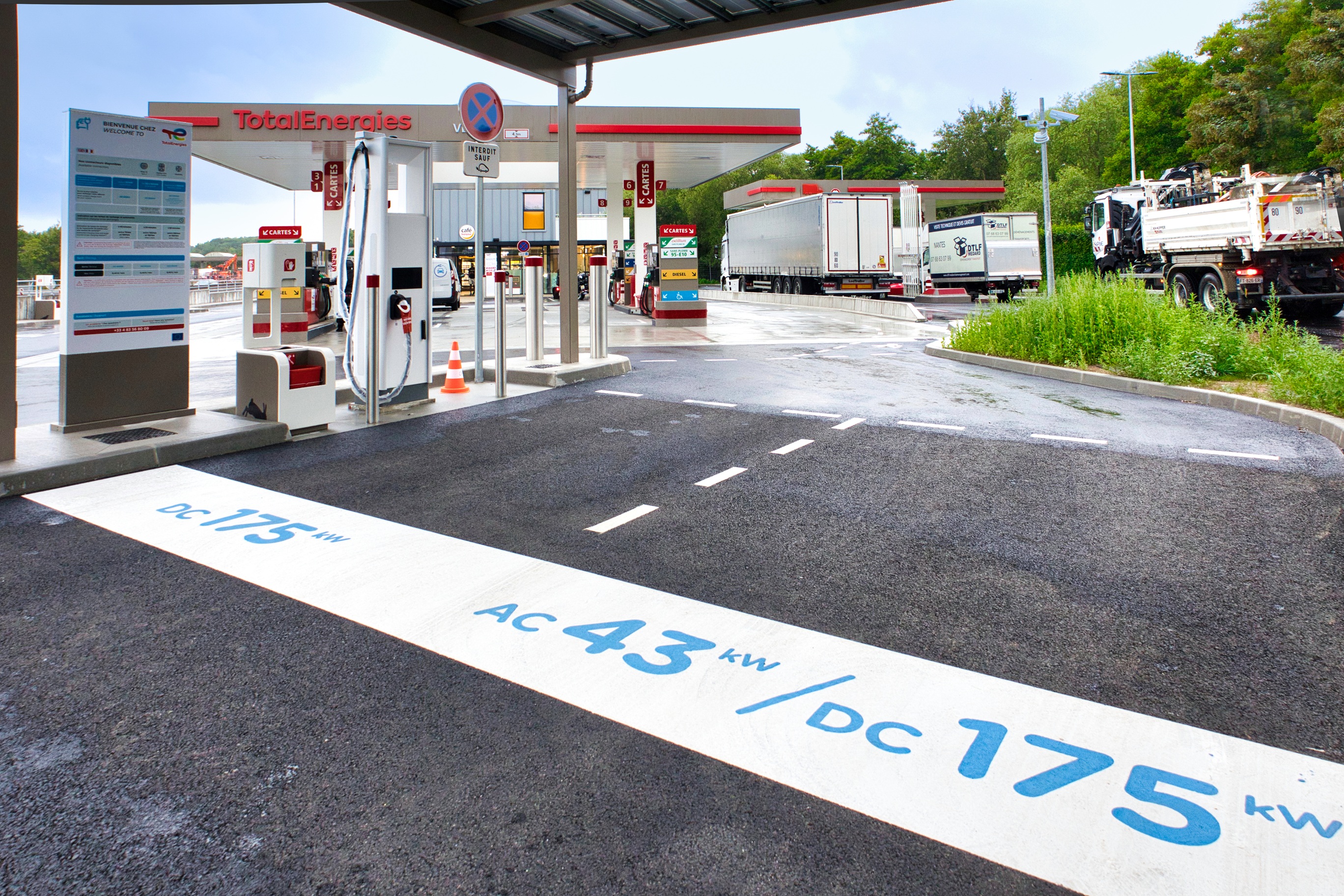 This is a picture representing NF042595 (FUELING) - REL.VERTOU GRASSINIERE This is a picture representing NF042595 (FUELING) - REL.VERTOU GRASSINIERE