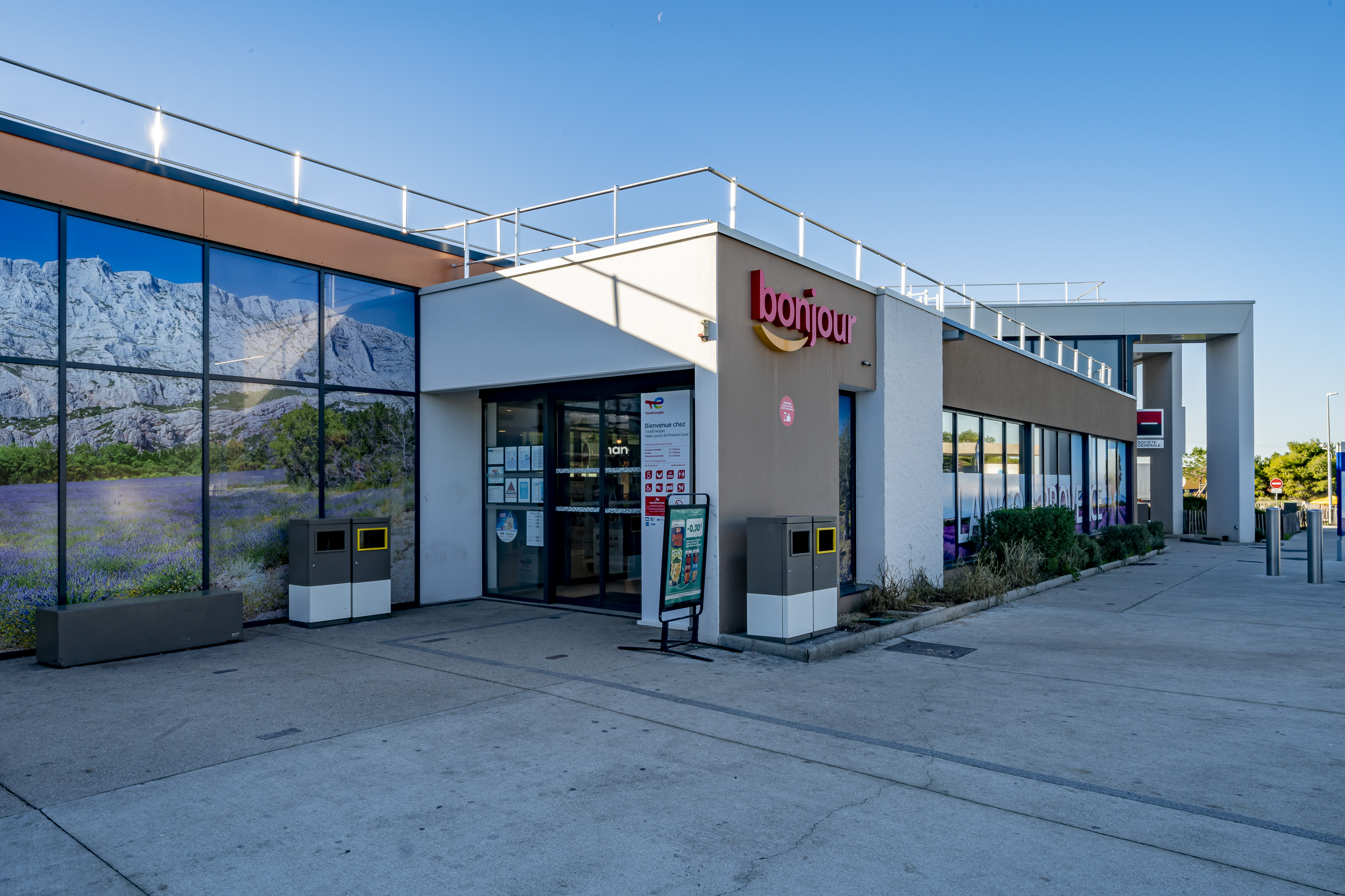 This is a picture representing NF059189 (FUELING) - REL.LANCON DE PROVENCE OUEST