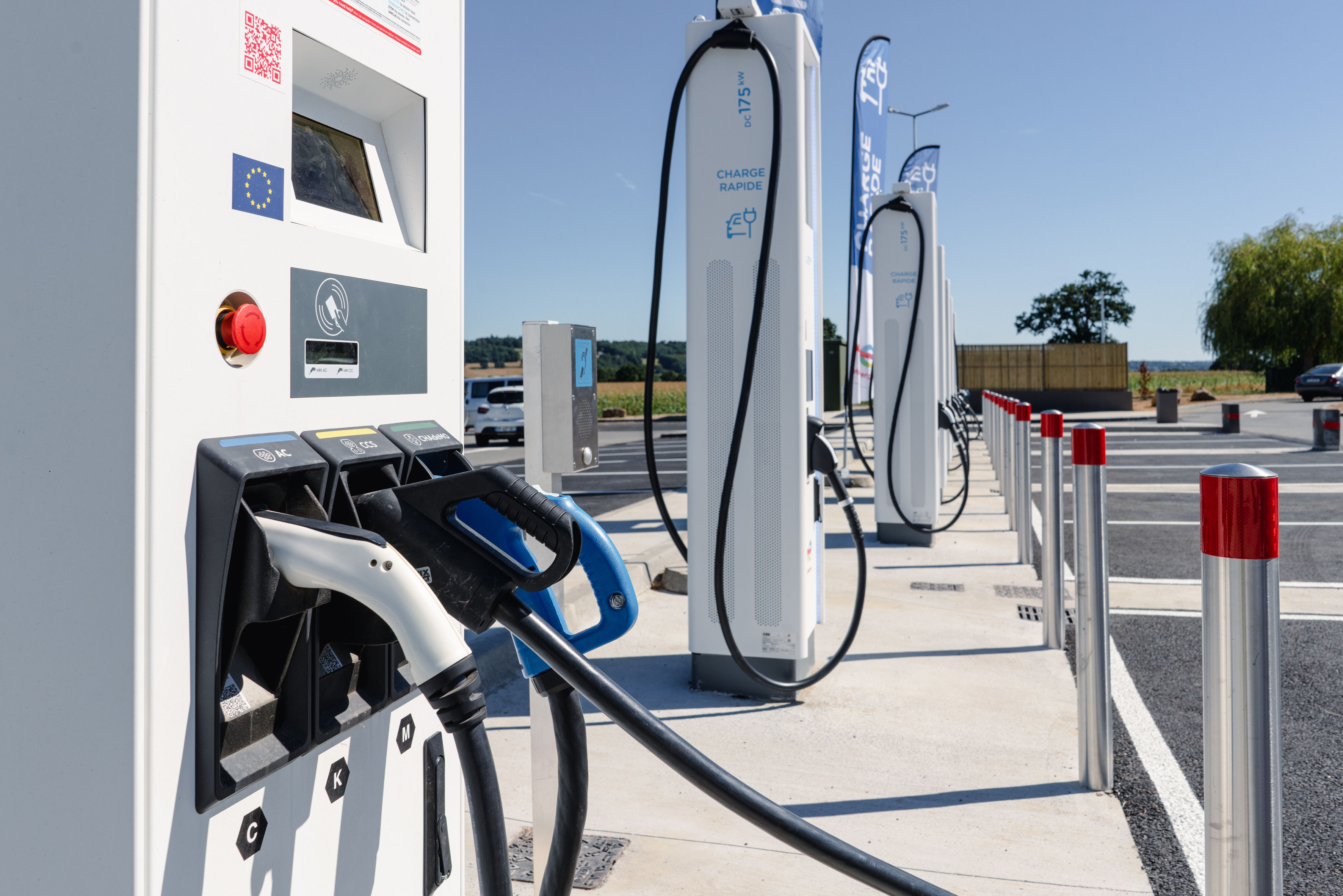 This is a picture representing NF078244 (FUELING) - REL.LE MONT SAINT MICHEL