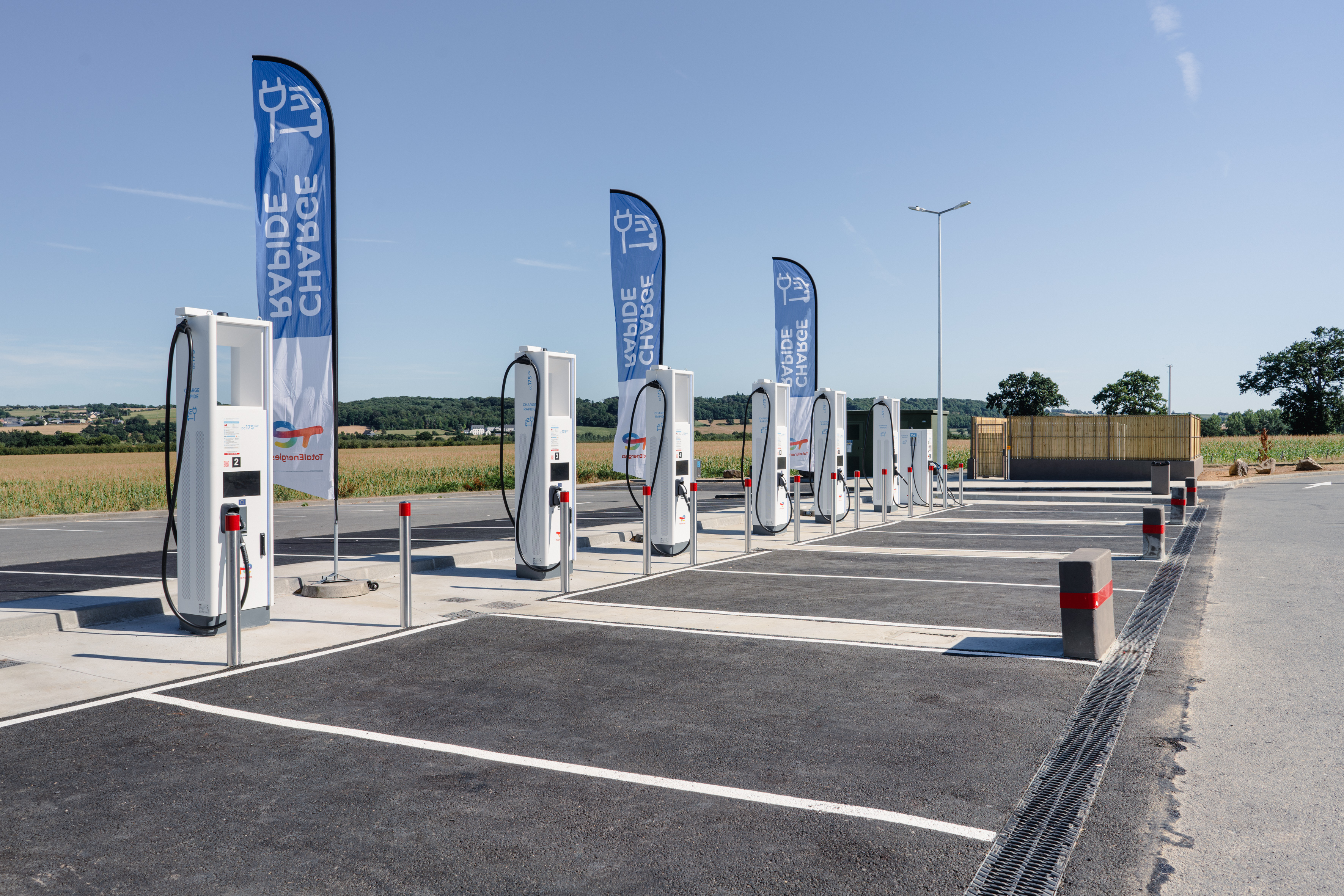 This is a picture representing NF078244 (FUELING) - REL.LE MONT SAINT MICHEL